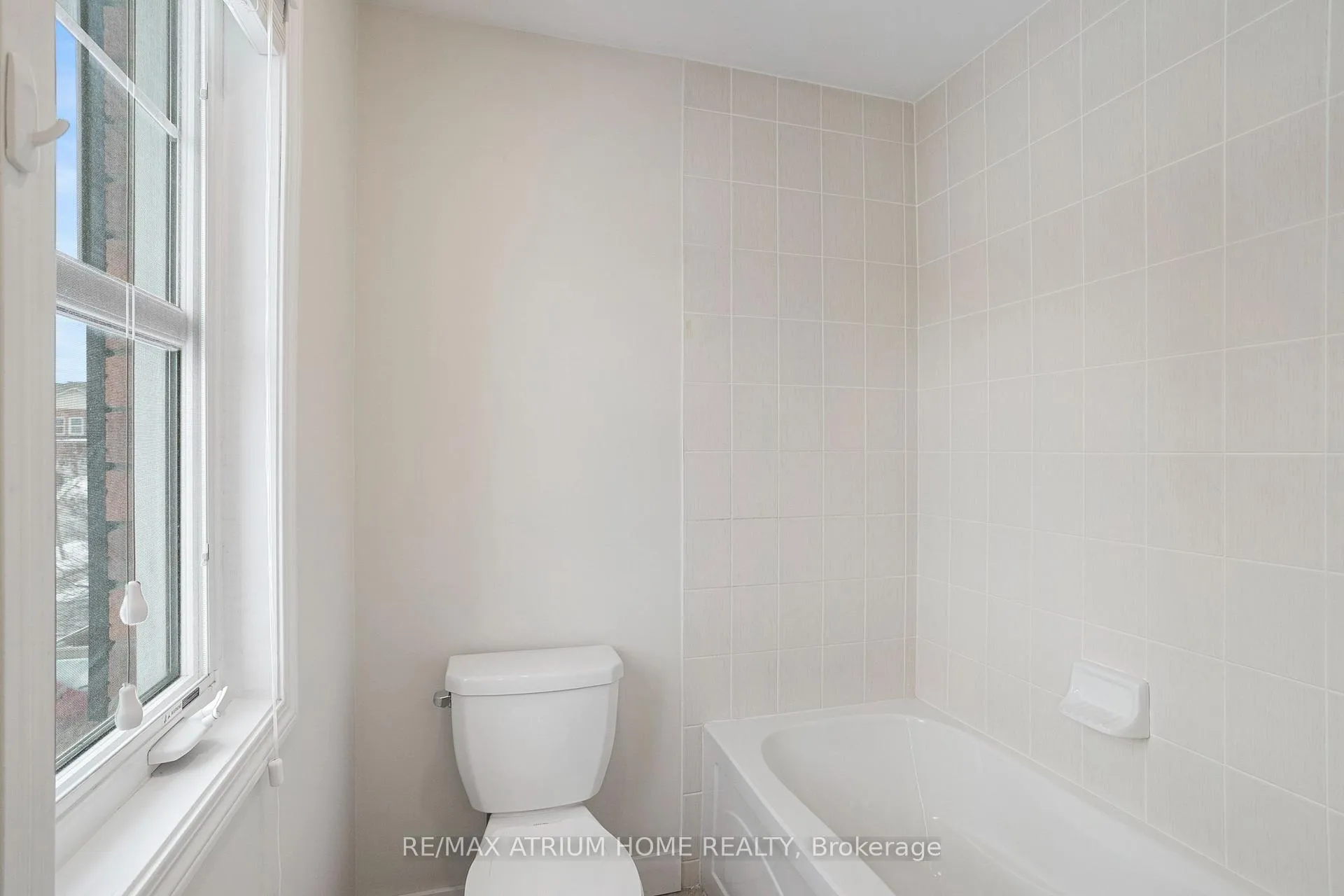 Photo 42 of 16 Kidd Circle, Aurora, Bayview Northeast — HOMEH