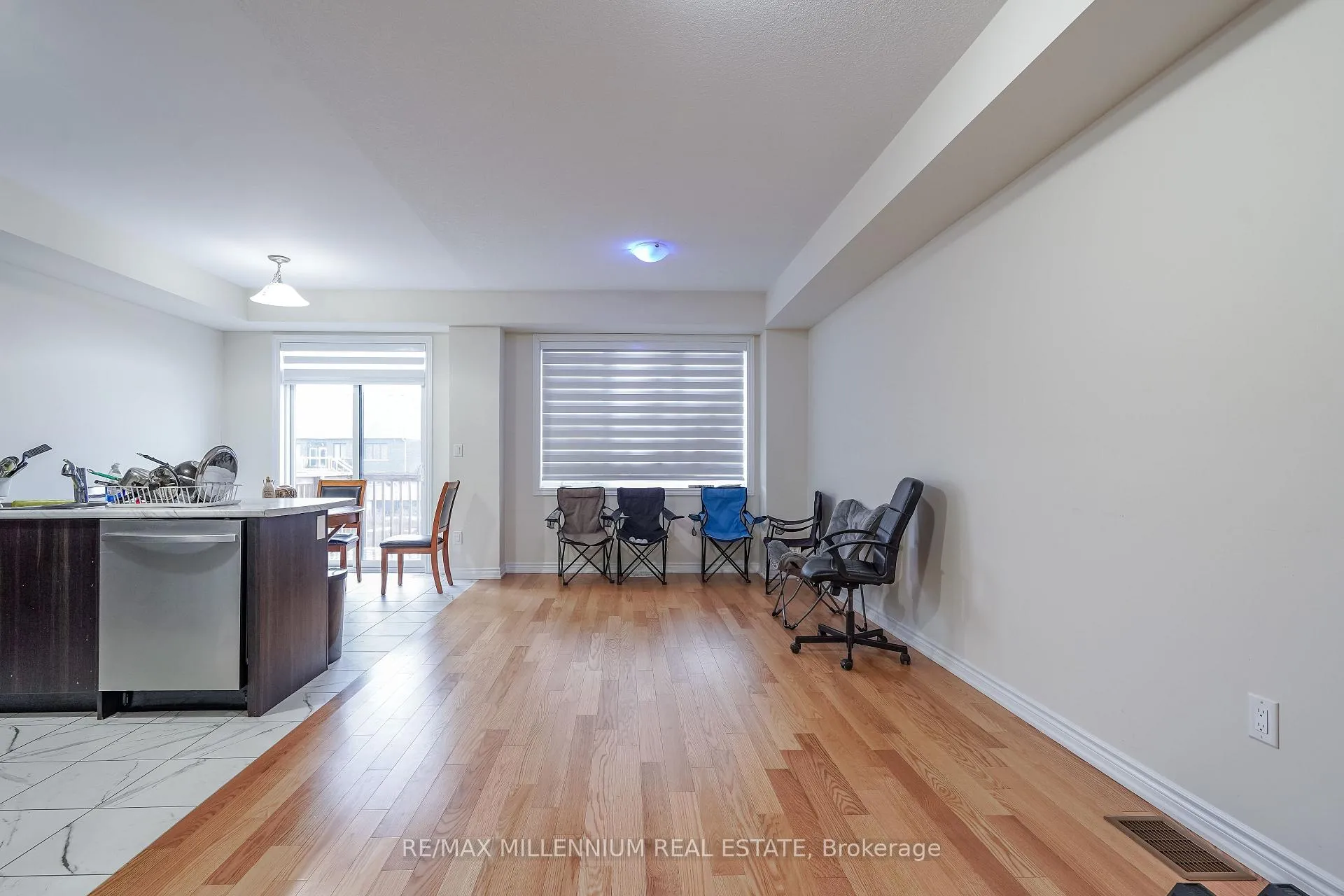 Photo 13 of 329 Vanilla Trail, Thorold, Rolling Meadows — HOMEH