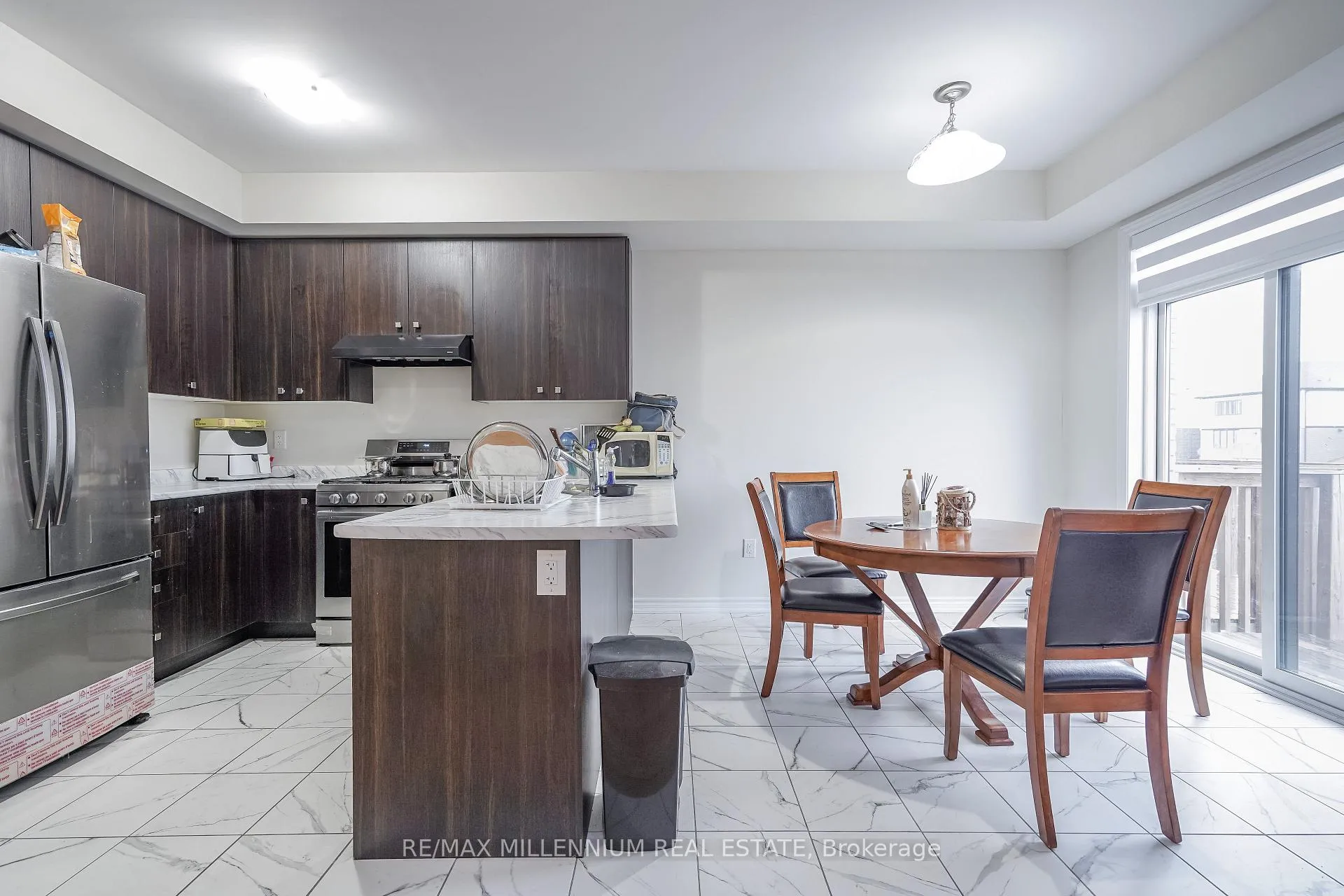 Photo 15 of 329 Vanilla Trail, Thorold, Rolling Meadows — HOMEH