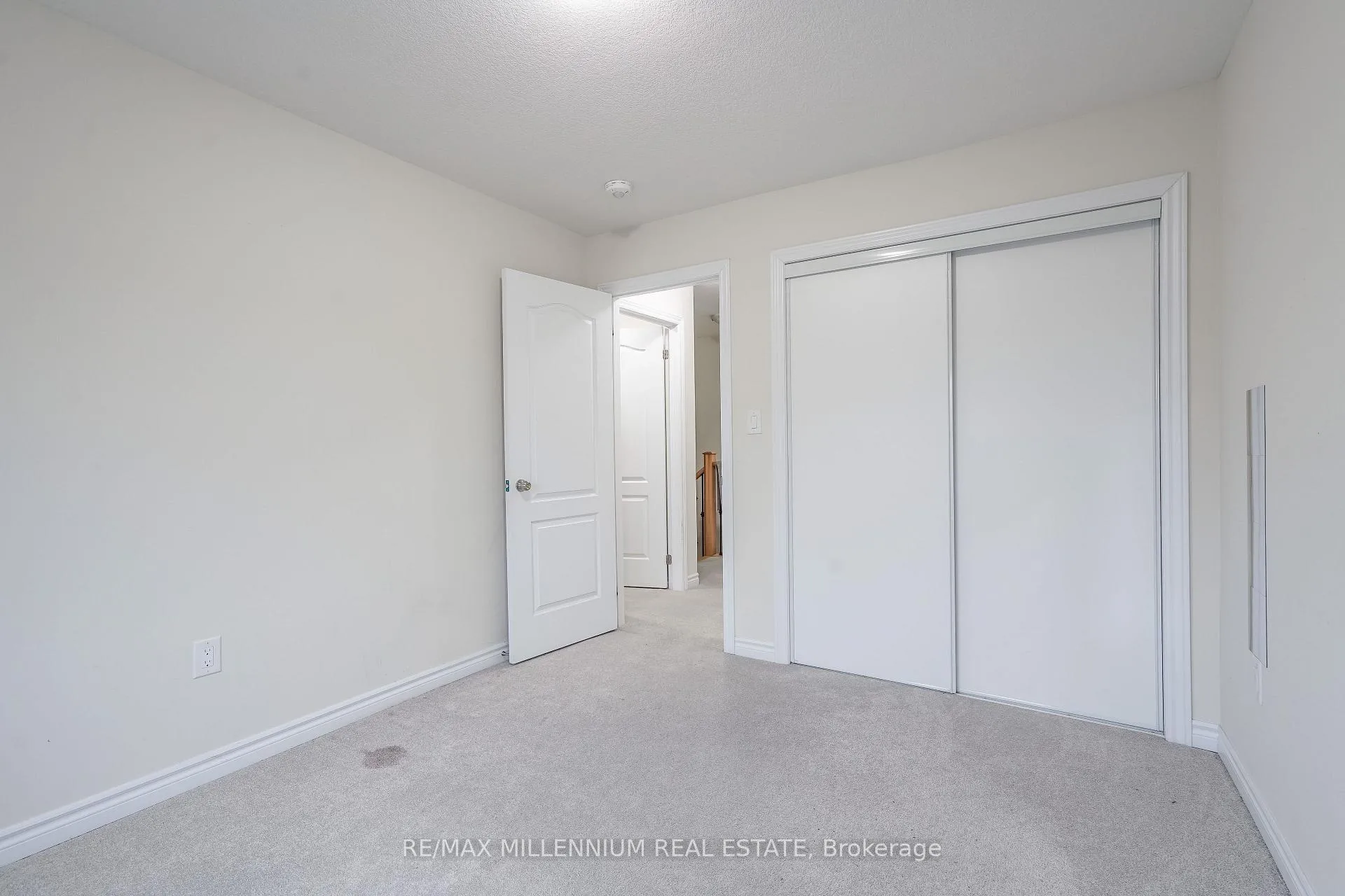 Photo 22 of 329 Vanilla Trail, Thorold, Rolling Meadows — HOMEH