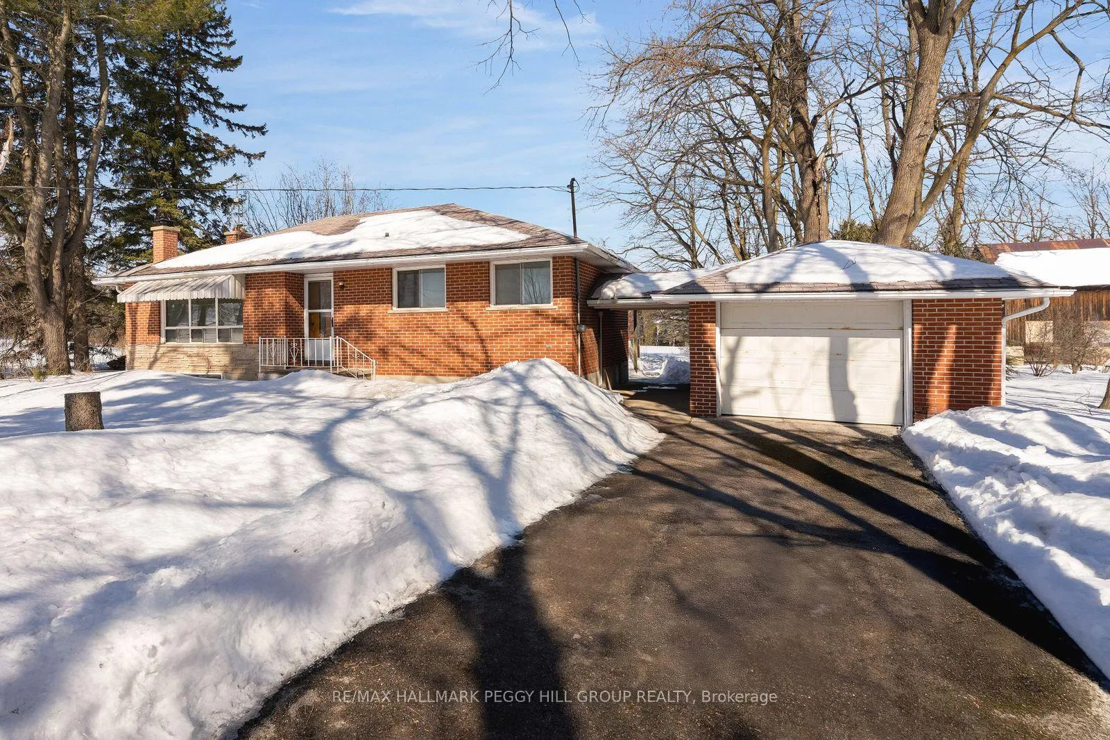 Photo 1 of 1646 Big Bay Point Road, Innisfil, Rural Innisfil — HOMEH