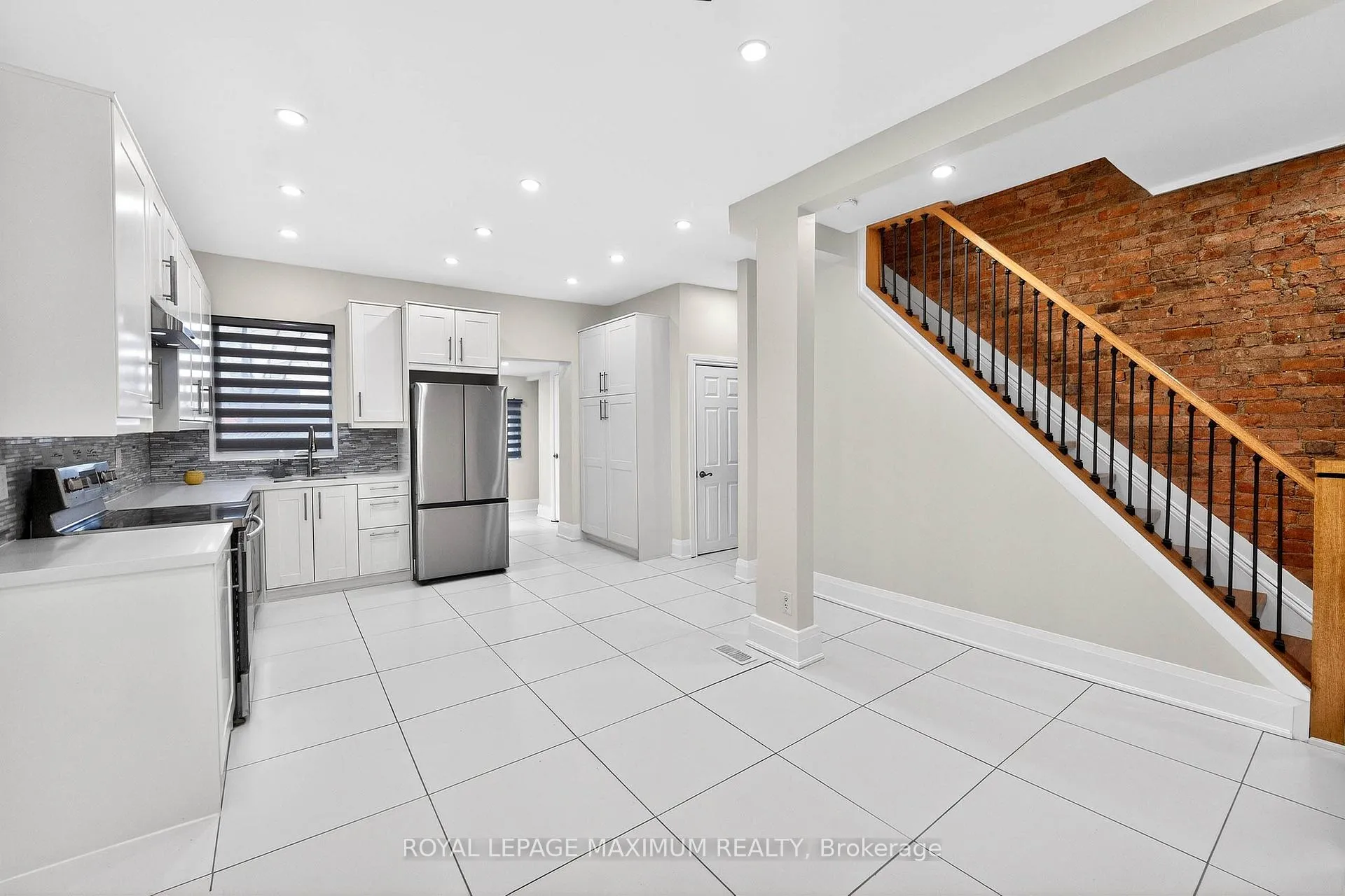 Photo 7 of 31 Campbell Avenue, Hamilton, Crown Point — HOMEH