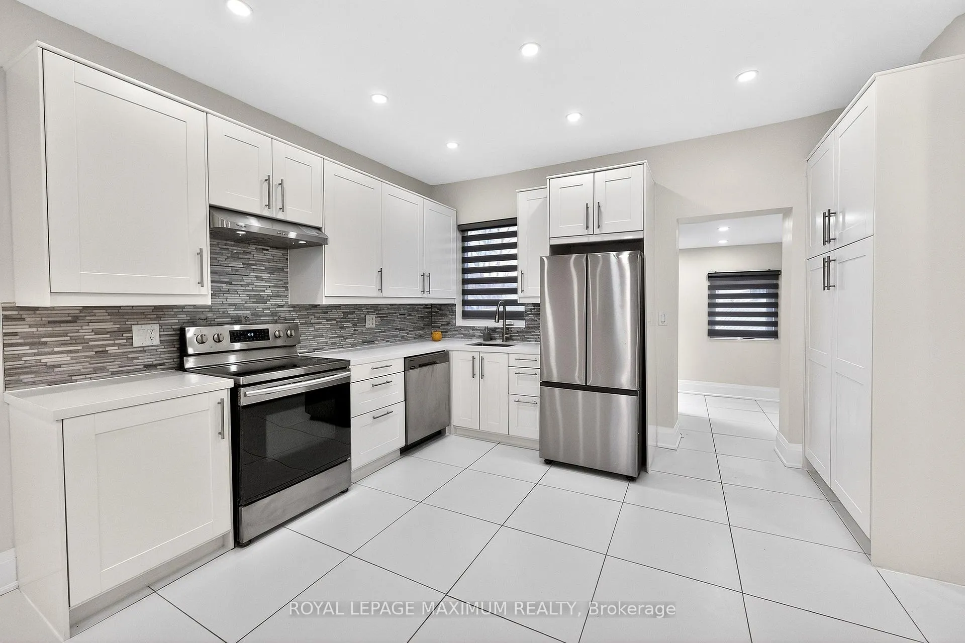 Photo 11 of 31 Campbell Avenue, Hamilton, Crown Point — HOMEH