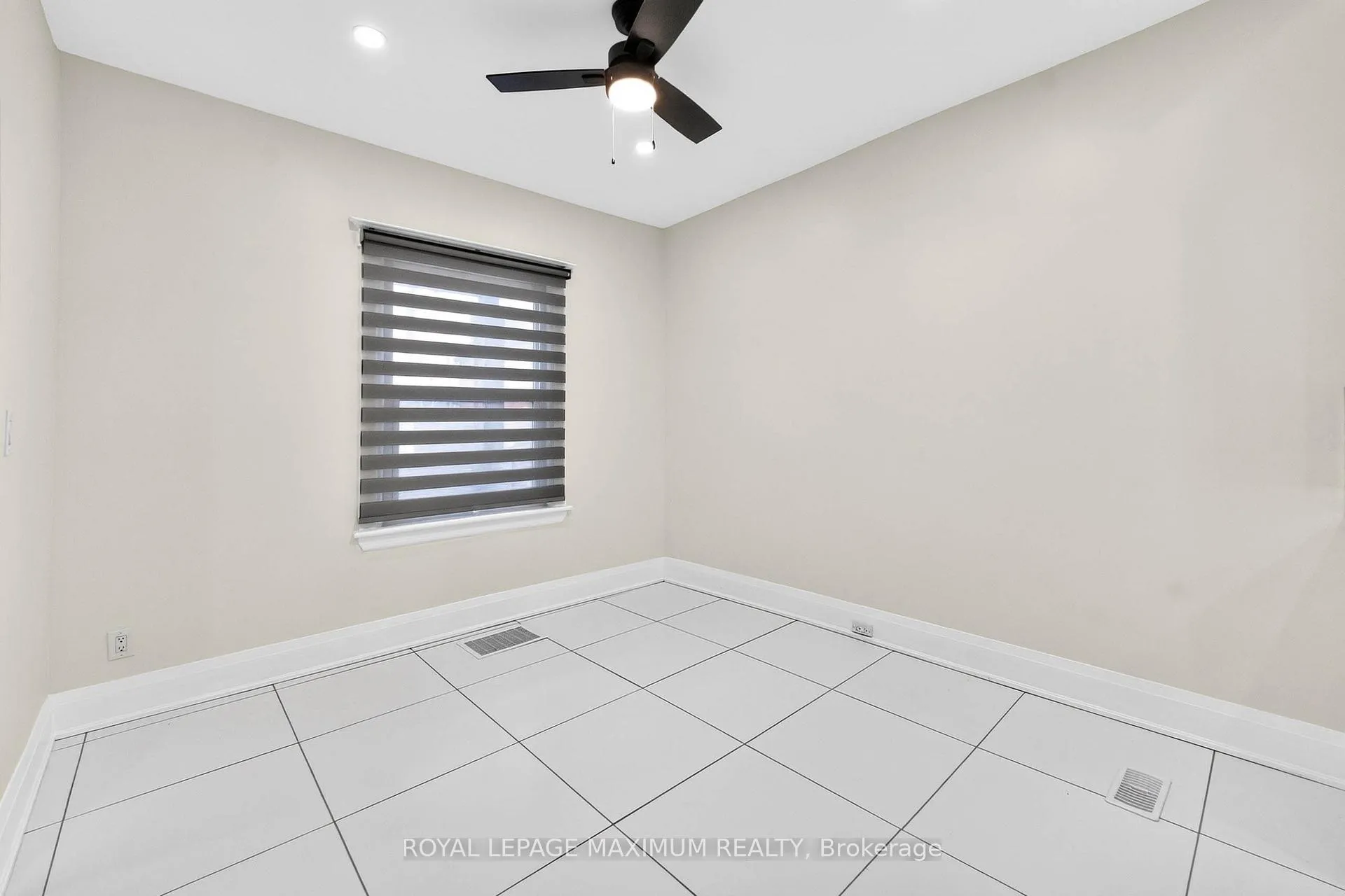 Photo 16 of 31 Campbell Avenue, Hamilton, Crown Point — HOMEH