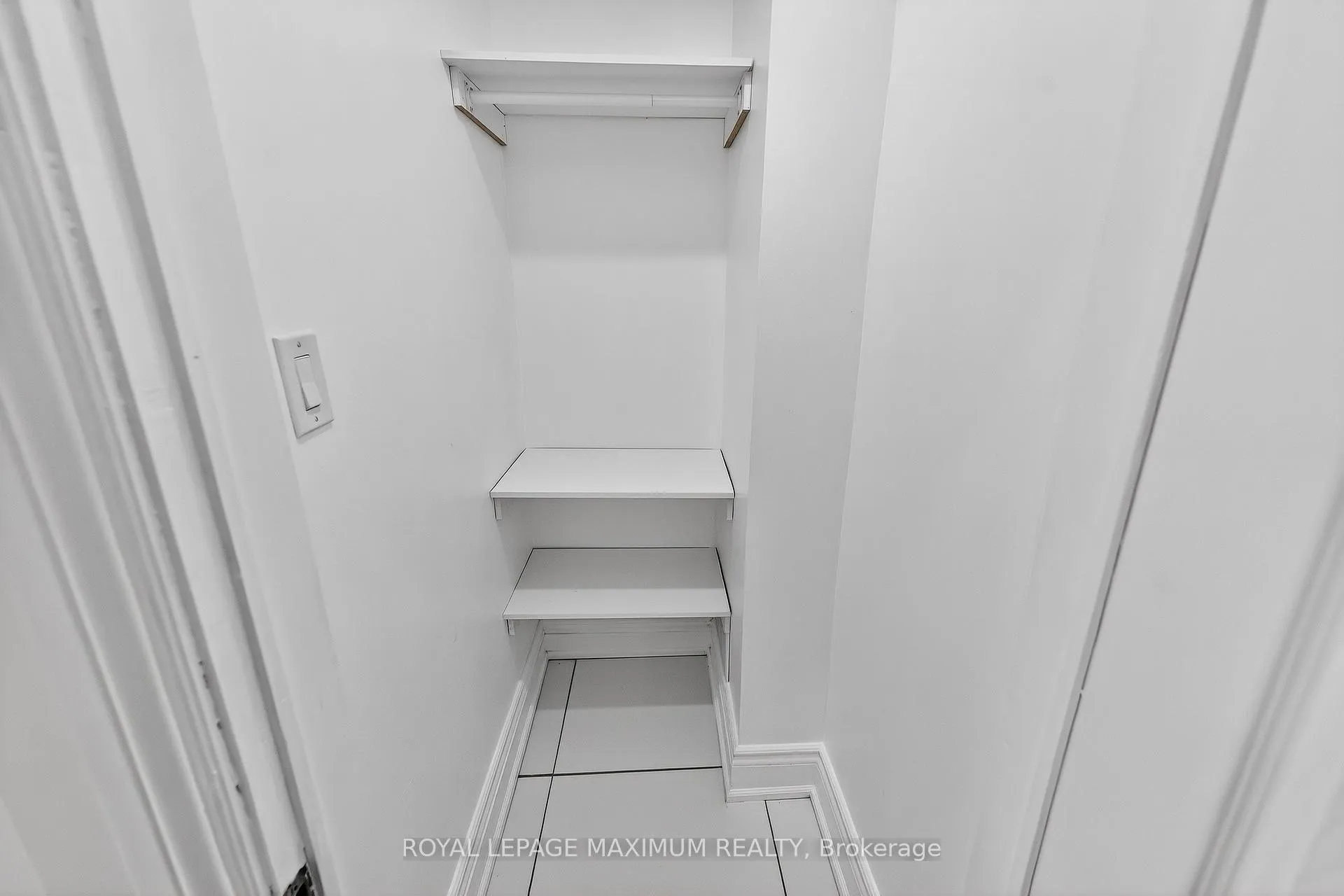 Photo 18 of 31 Campbell Avenue, Hamilton, Crown Point — HOMEH