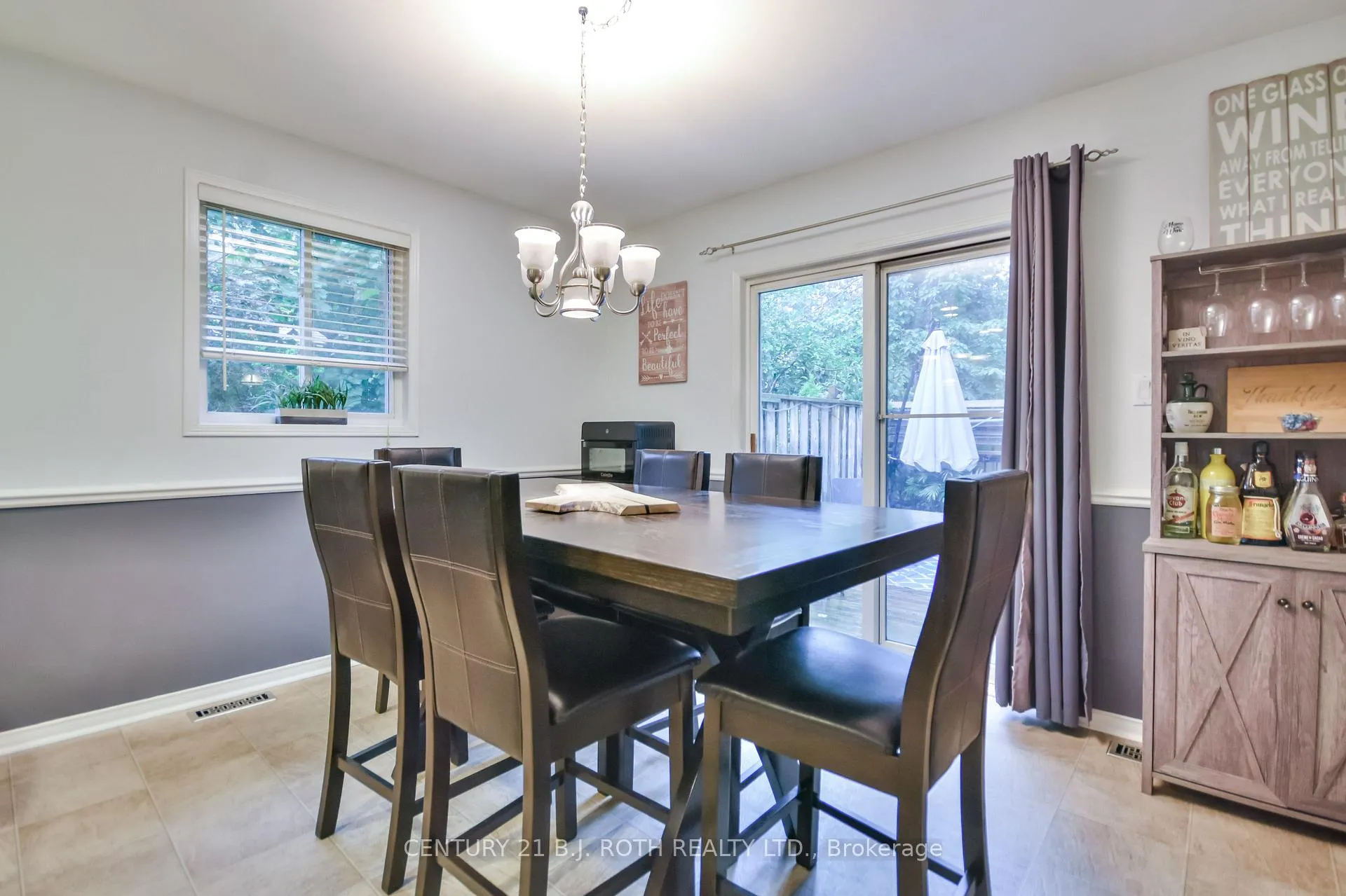 Photo 11 of 56 Monique Crescent, Barrie, East Bayfield — HOMEH