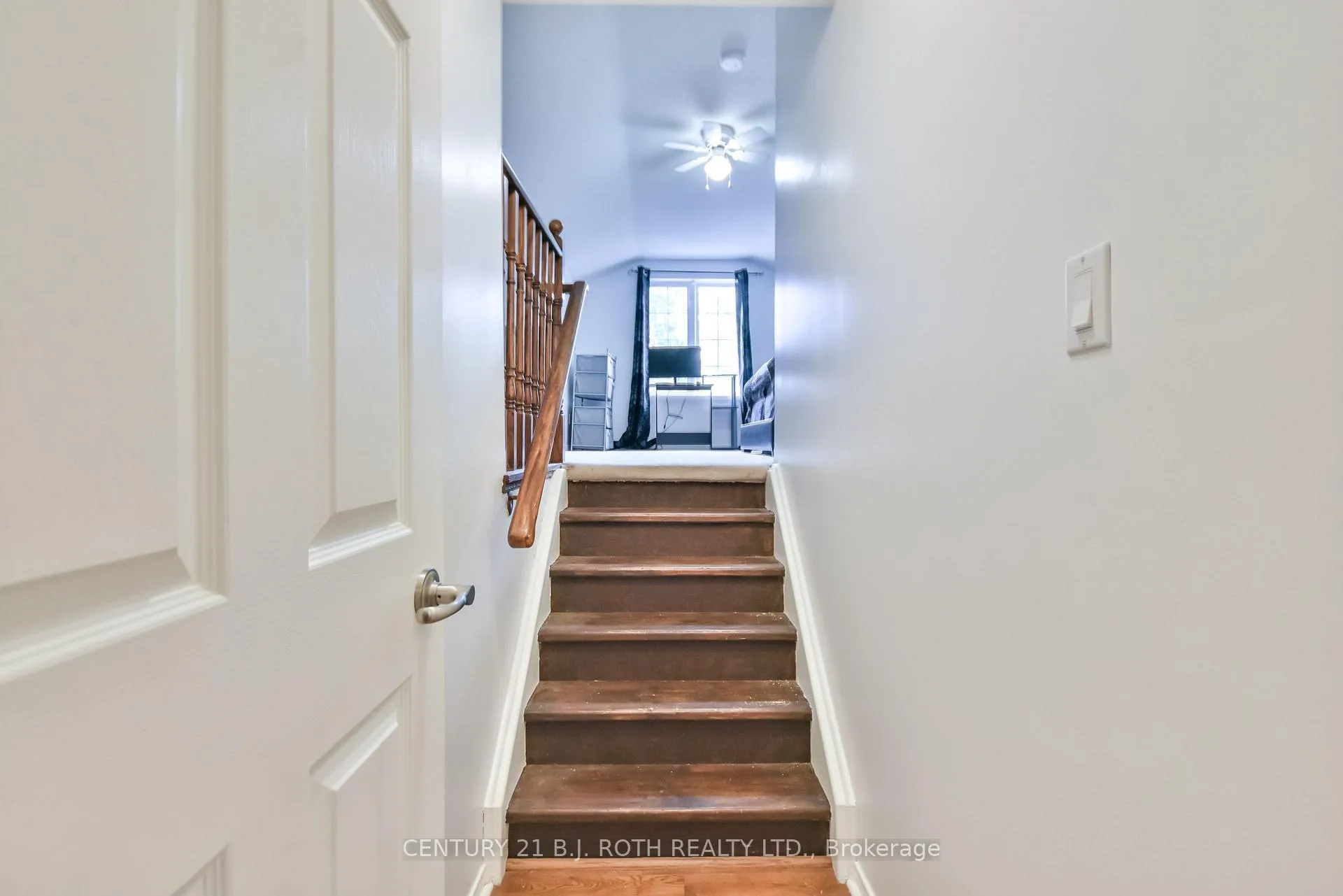 Photo 19 of 56 Monique Crescent, Barrie, East Bayfield — HOMEH