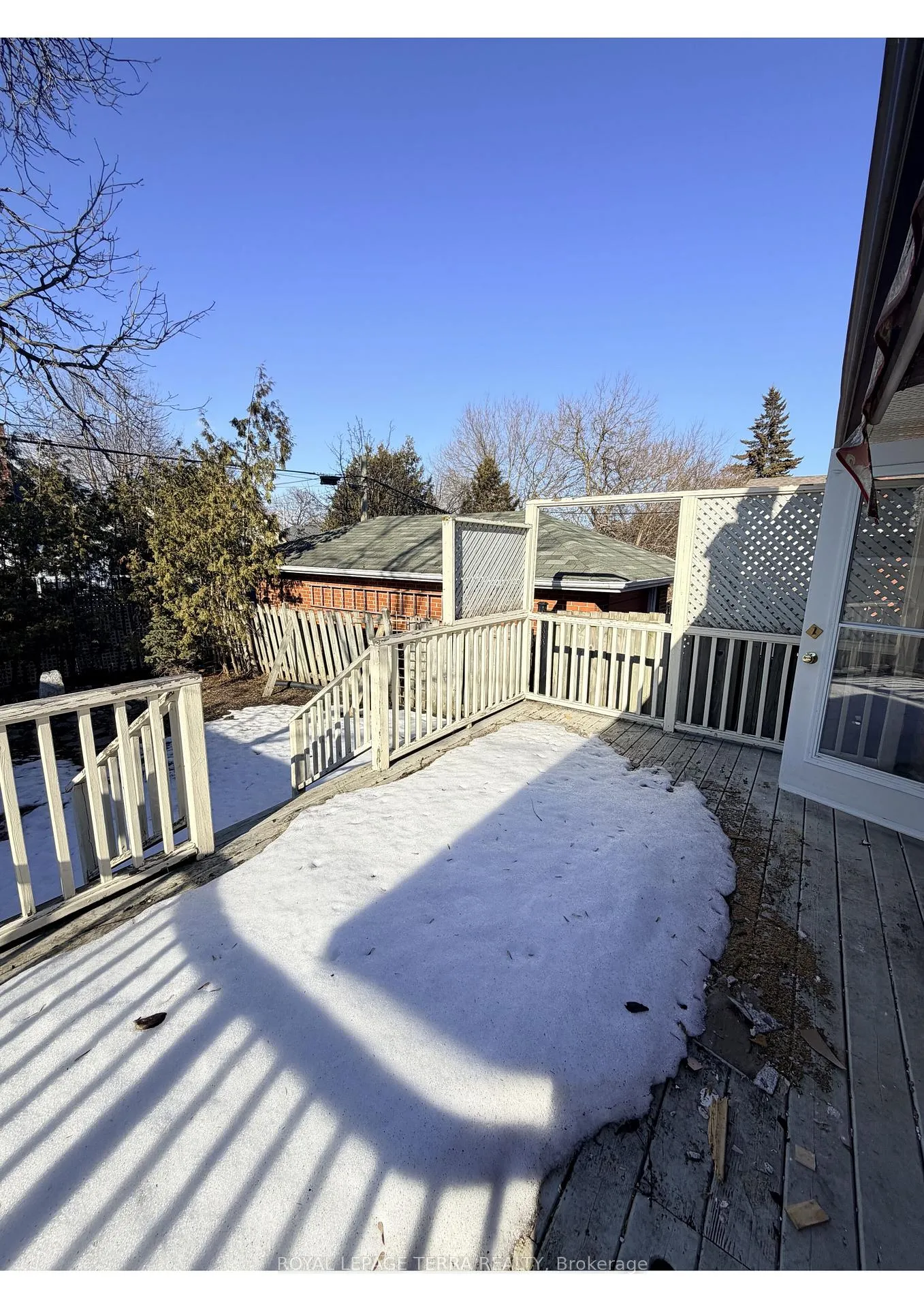 Photo 14 of 114 Adelaide Avenue E, Oshawa, O'Neill — HOMEH