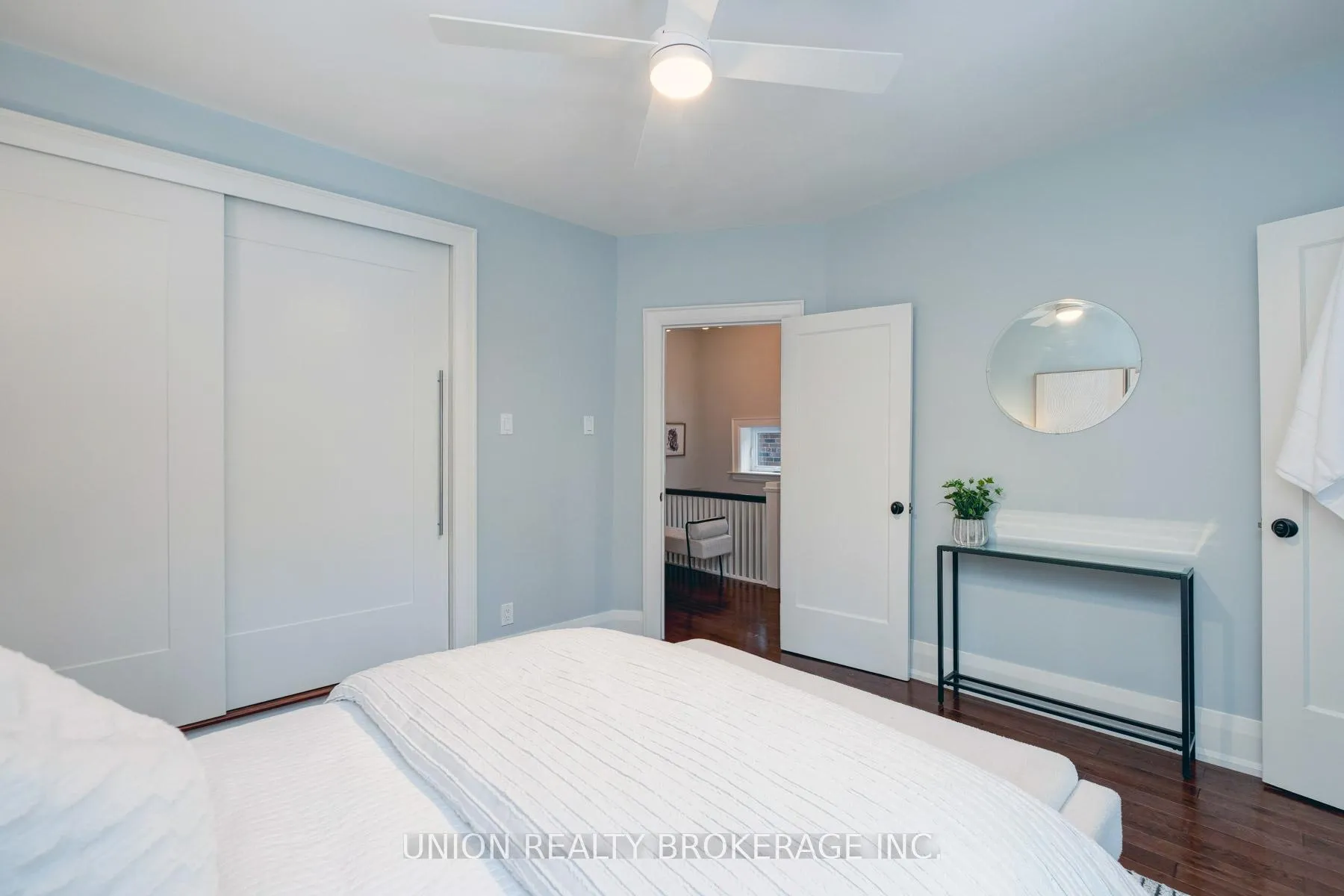 Photo 24 of 10 Hollywood Crescent, Toronto, Woodbine Corridor — HOMEH