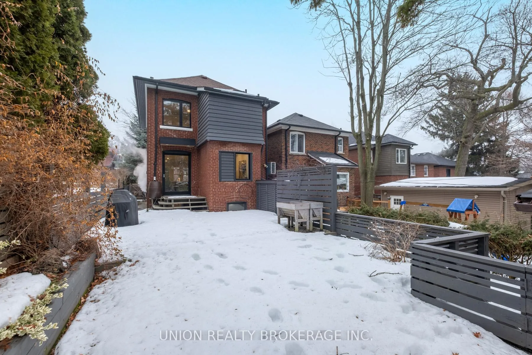 Photo 35 of 10 Hollywood Crescent, Toronto, Woodbine Corridor — HOMEH