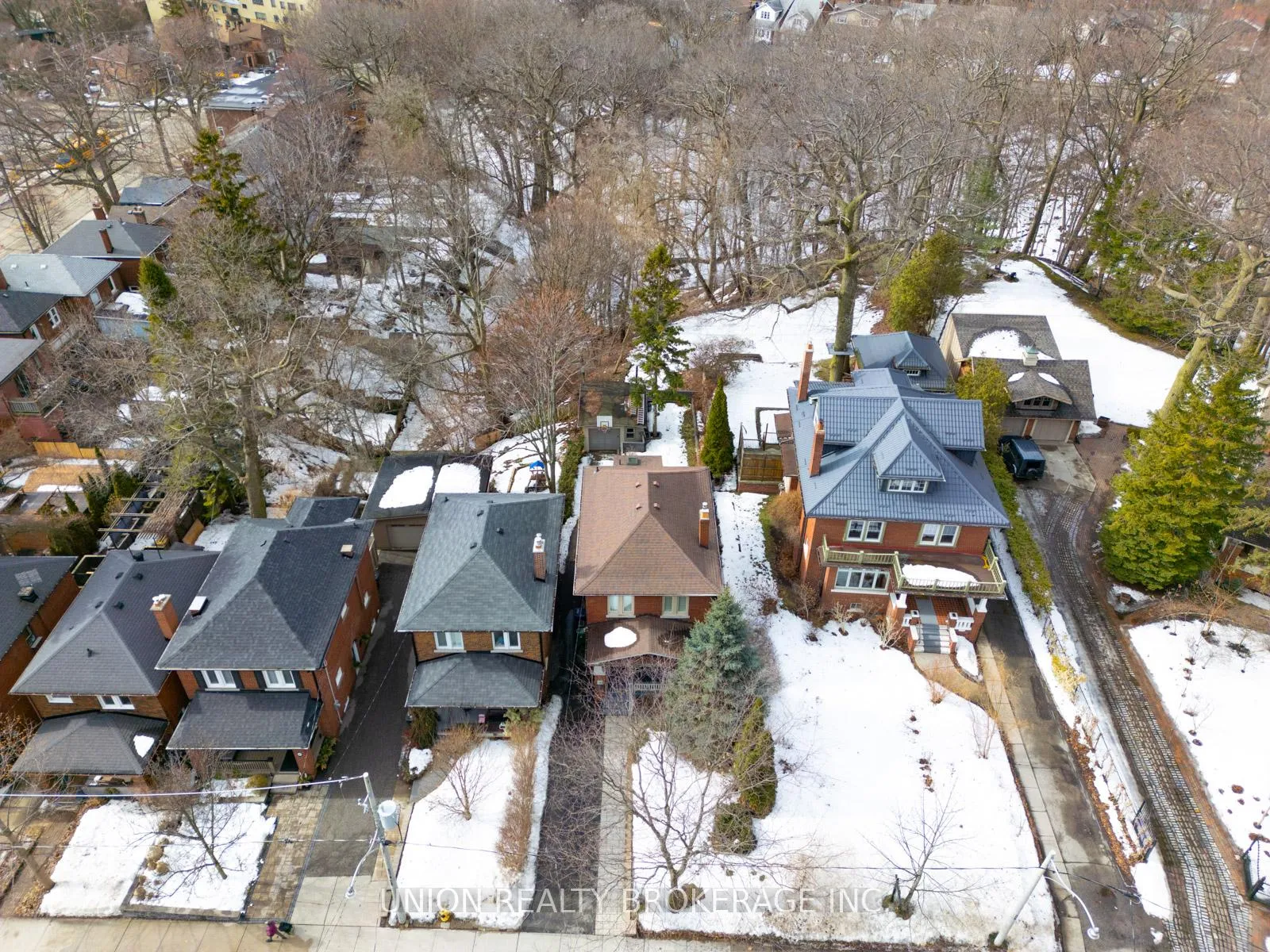 Photo 41 of 10 Hollywood Crescent, Toronto, Woodbine Corridor — HOMEH