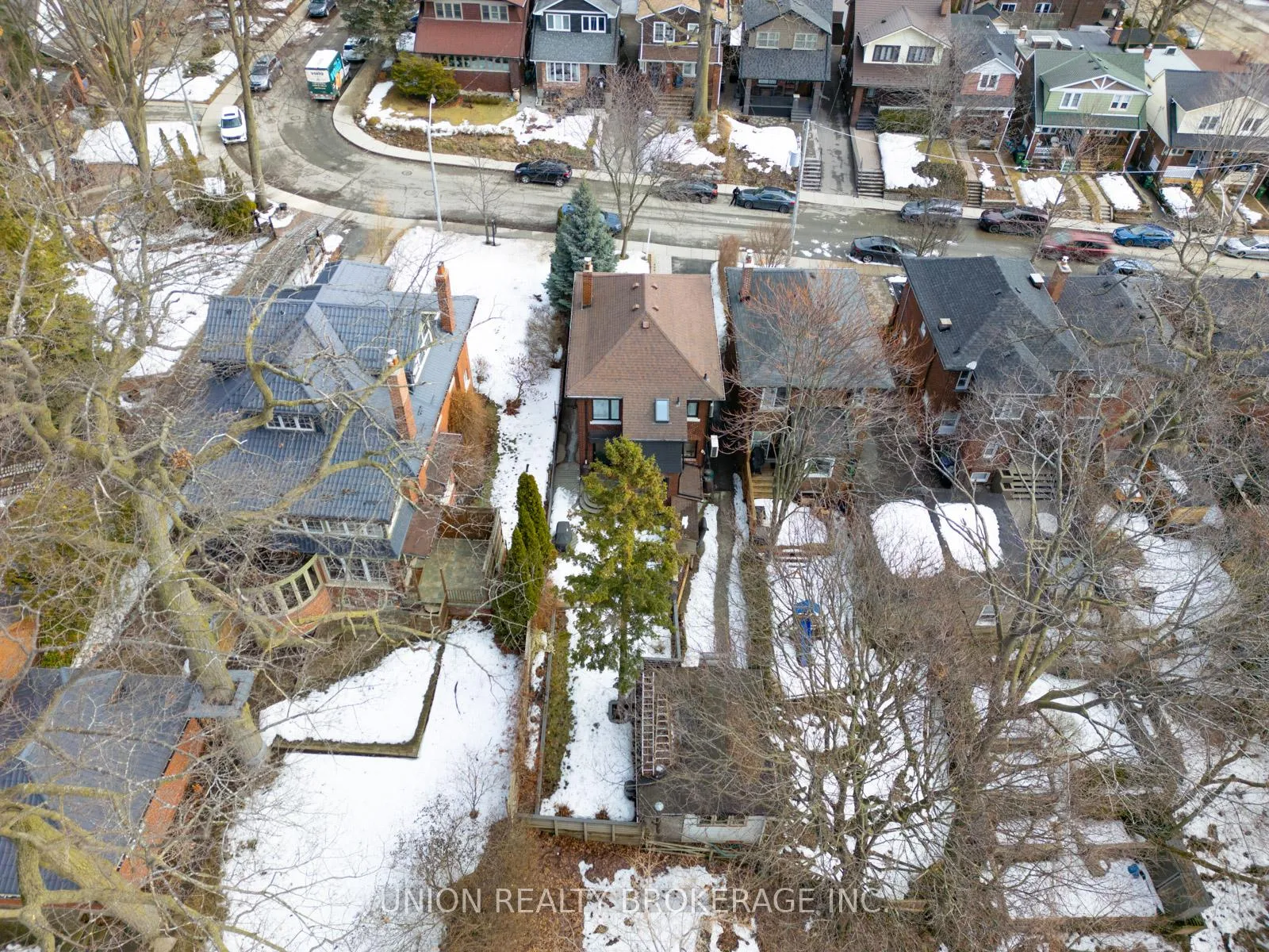 Photo 42 of 10 Hollywood Crescent, Toronto, Woodbine Corridor — HOMEH