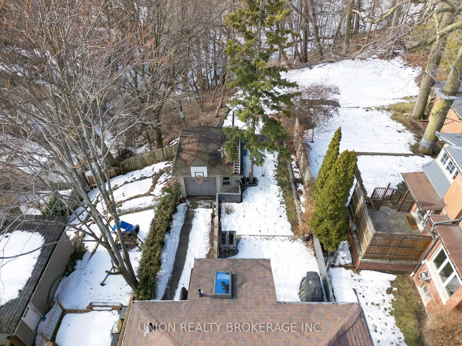 Photo 44 of 10 Hollywood Crescent, Toronto, Woodbine Corridor — HOMEH