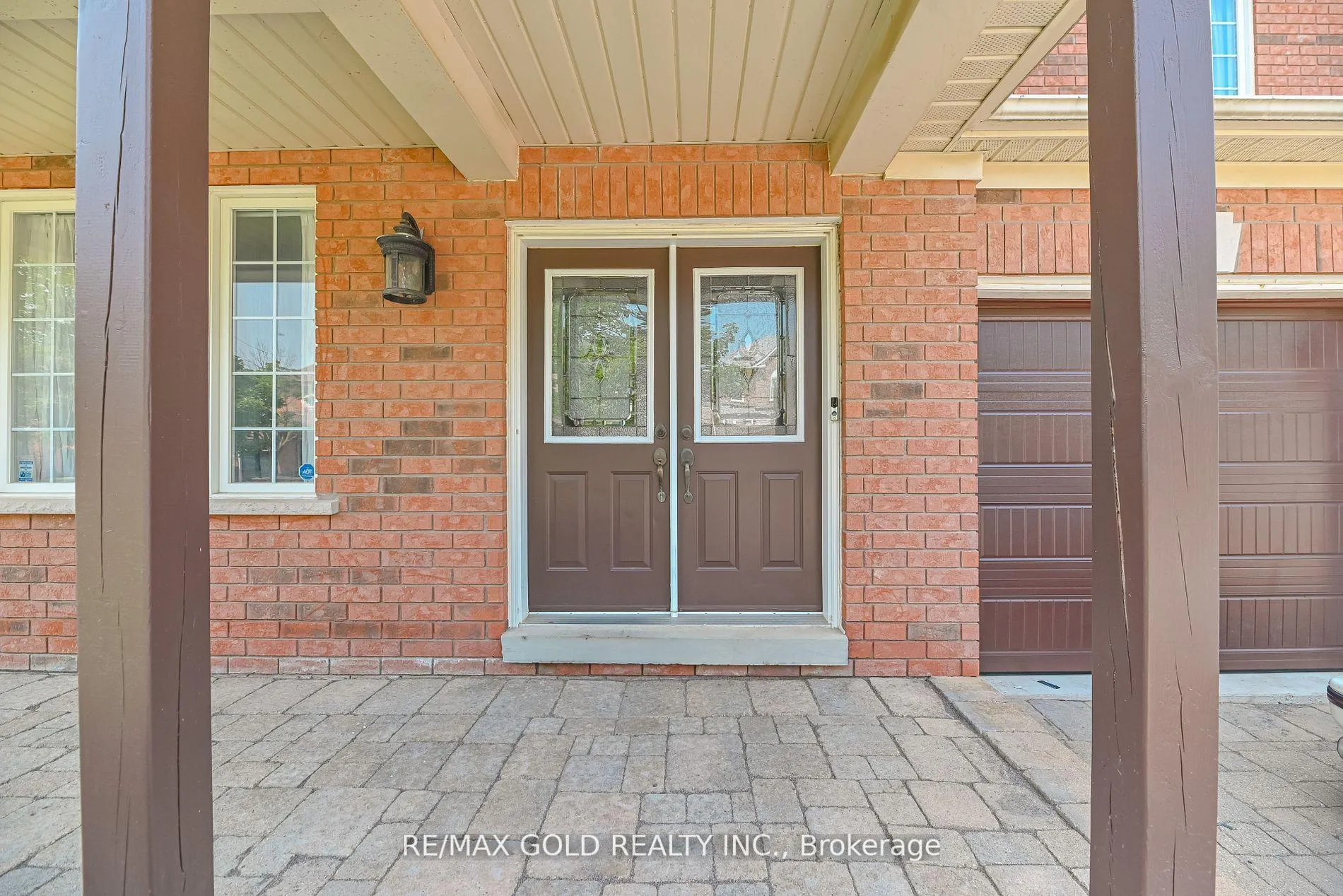 Photo 2 of 45 Treeline Boulevard, Brampton, Vales of Castlemore — HOMEH