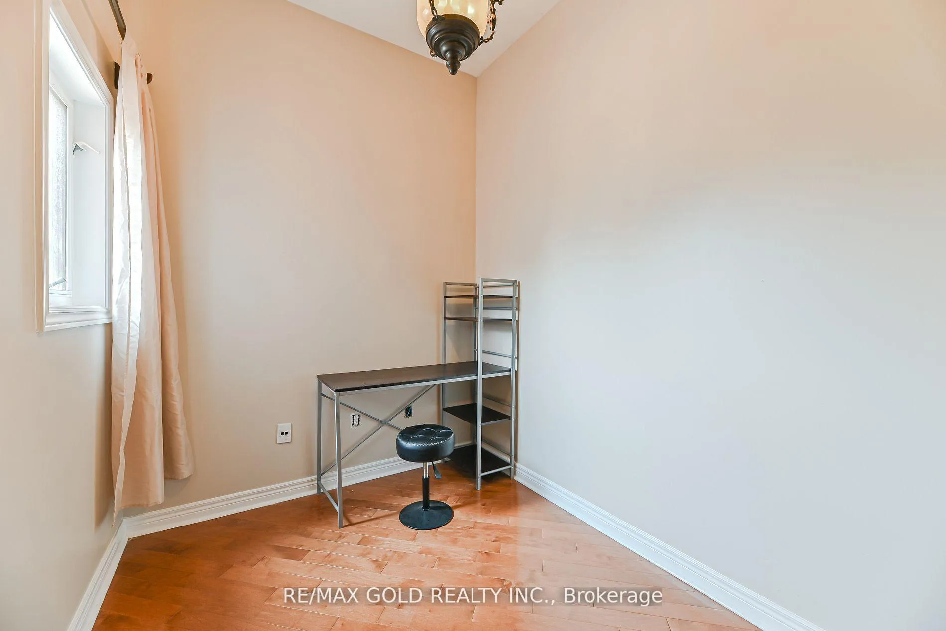 Photo 15 of 45 Treeline Boulevard, Brampton, Vales of Castlemore — HOMEH