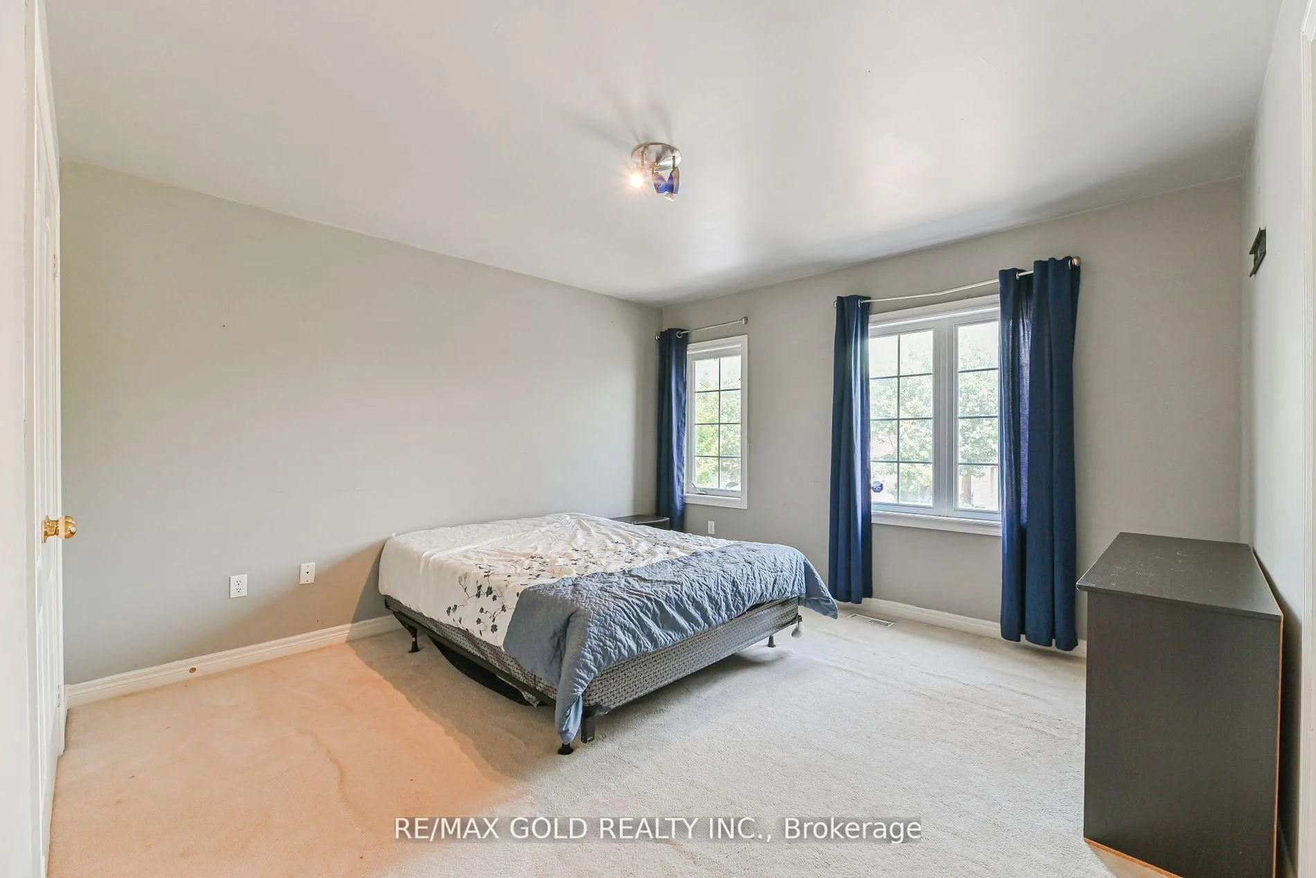 Photo 19 of 45 Treeline Boulevard, Brampton, Vales of Castlemore — HOMEH