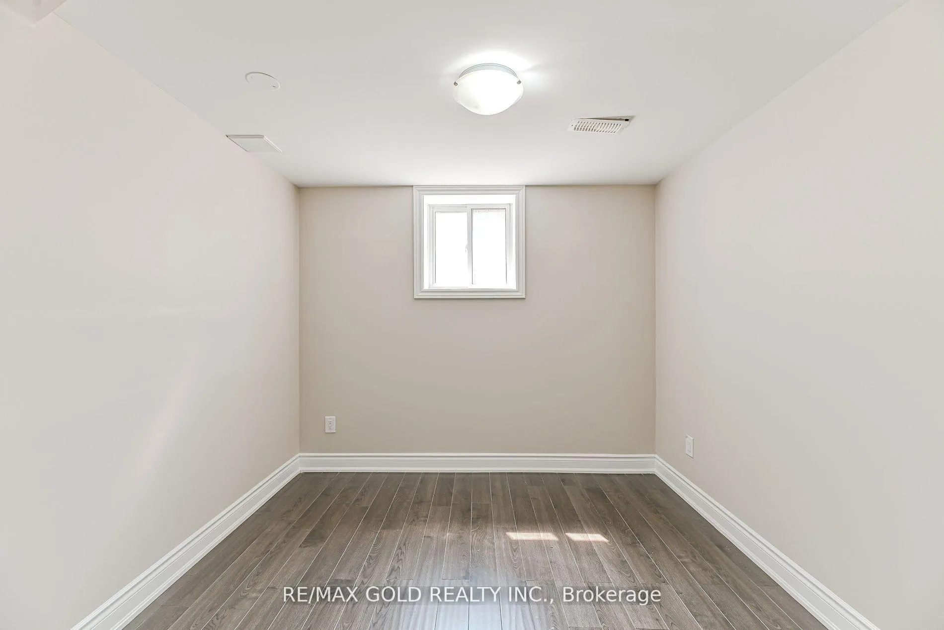 Photo 28 of 45 Treeline Boulevard, Brampton, Vales of Castlemore — HOMEH