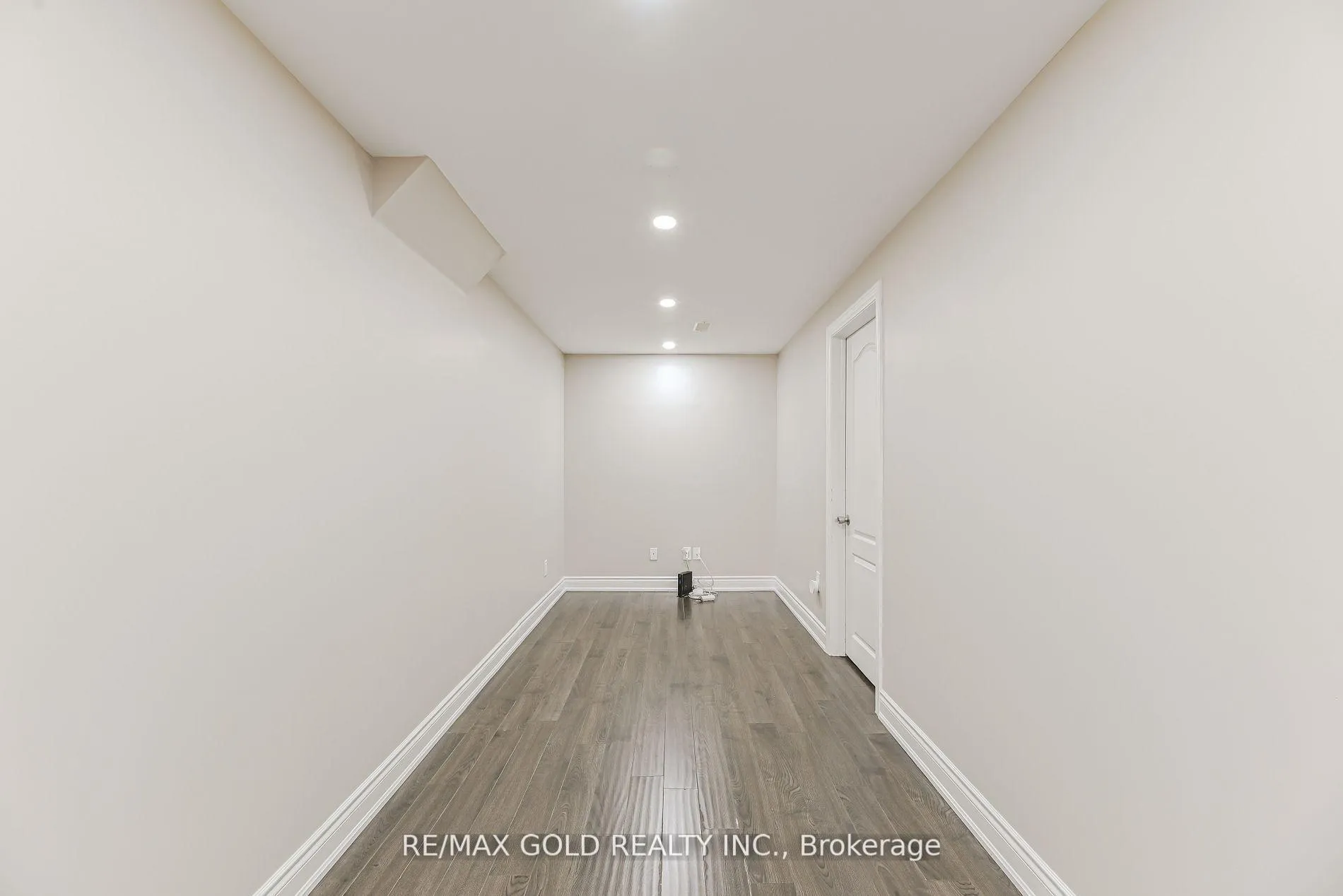 Photo 32 of 45 Treeline Boulevard, Brampton, Vales of Castlemore — HOMEH