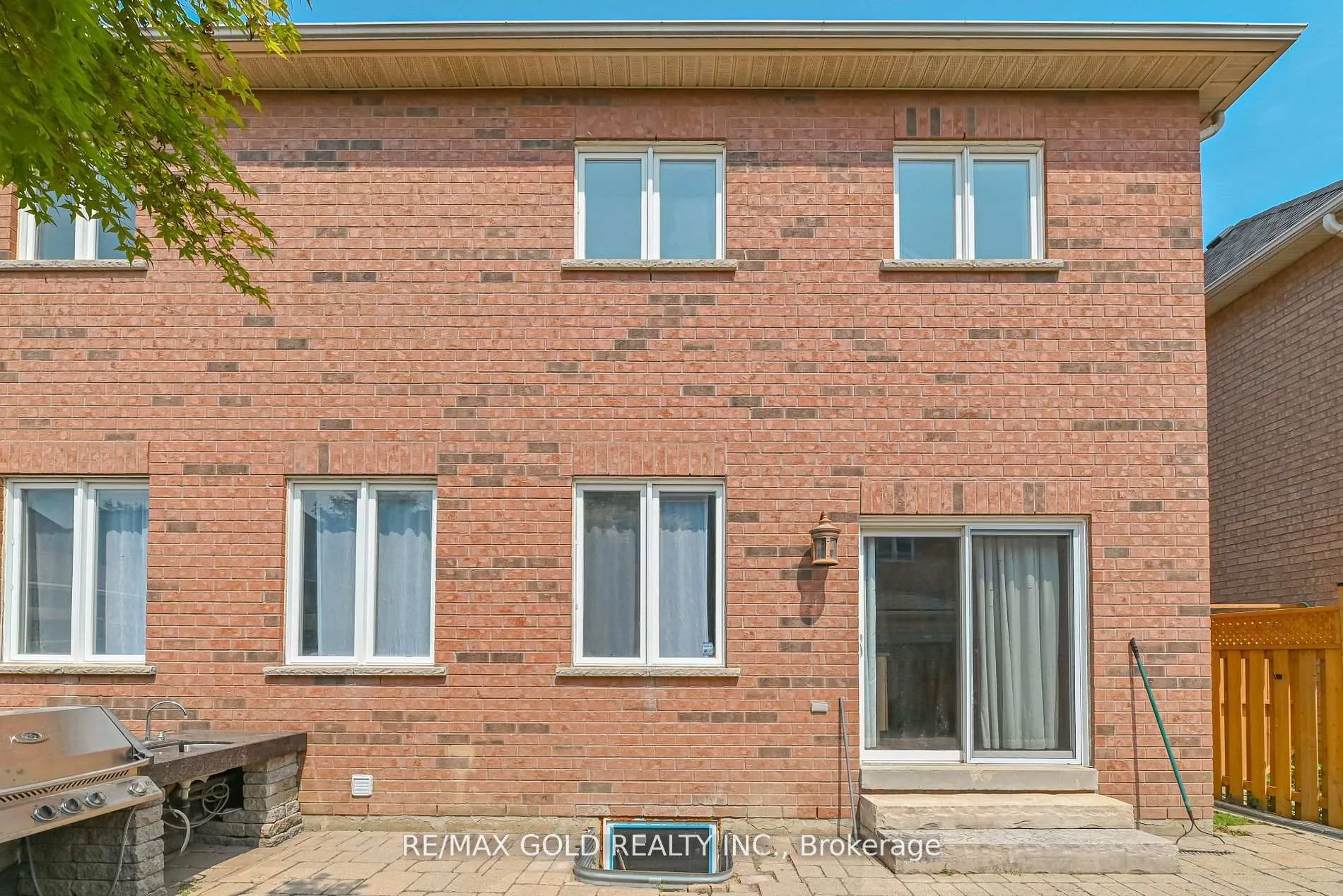 Photo 35 of 45 Treeline Boulevard, Brampton, Vales of Castlemore — HOMEH