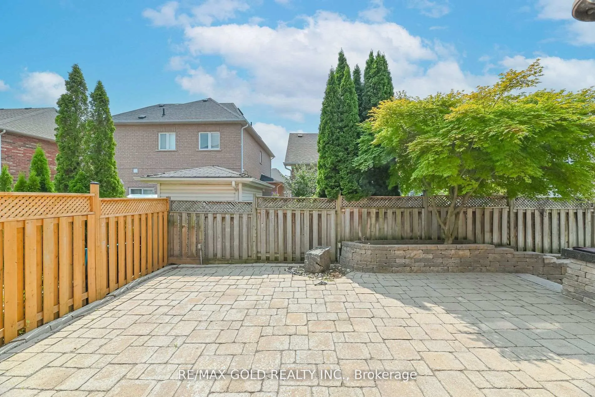 Photo 36 of 45 Treeline Boulevard, Brampton, Vales of Castlemore — HOMEH