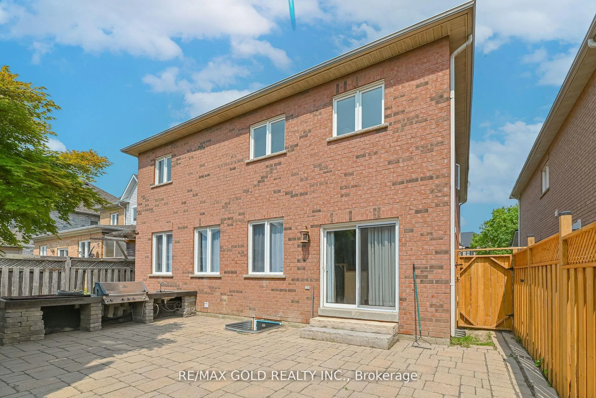 Photo 37 of 45 Treeline Boulevard, Brampton, Vales of Castlemore — HOMEH