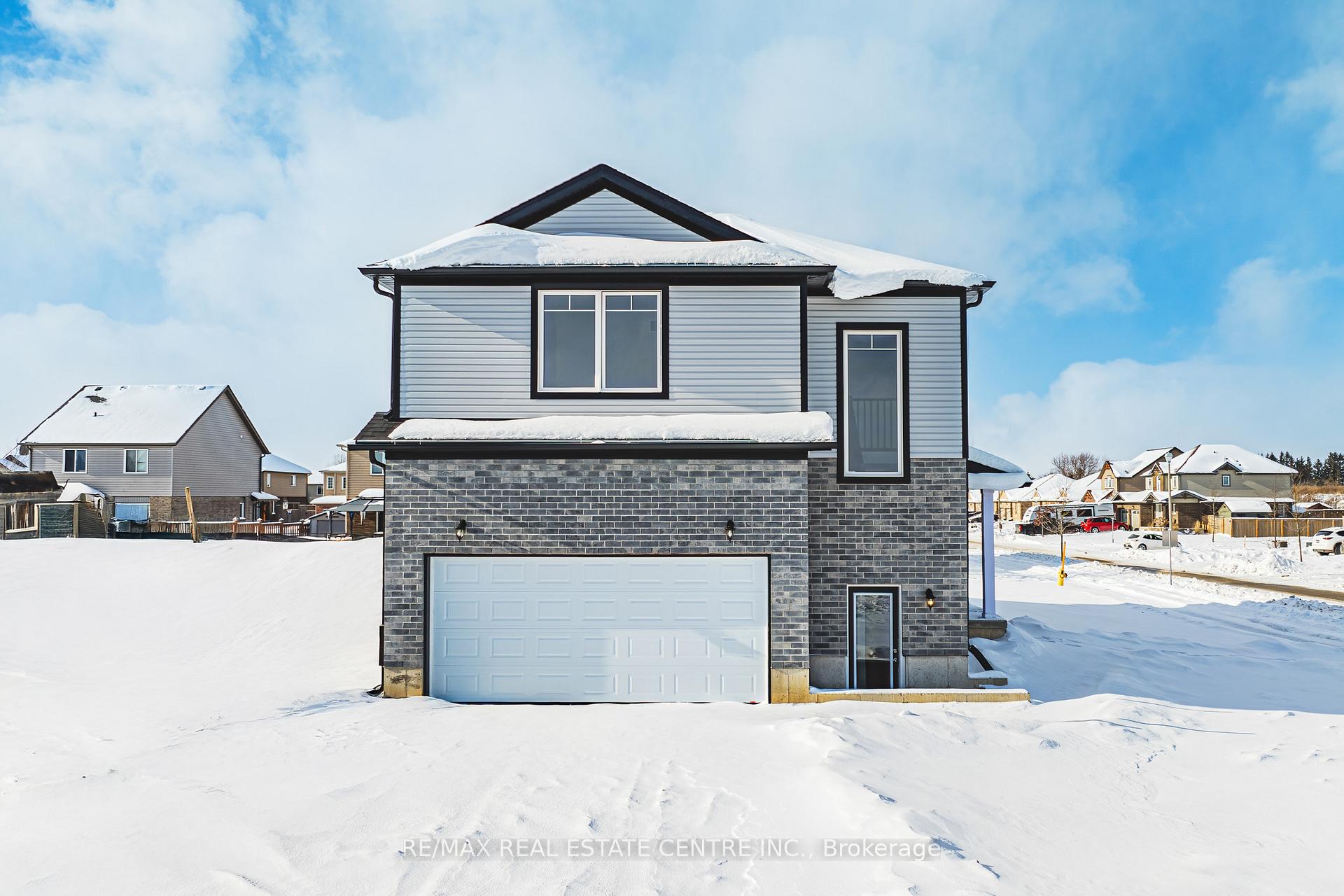 Photo 3 of 91 Maple Street, Mapleton, Rural Mapleton — HOMEH