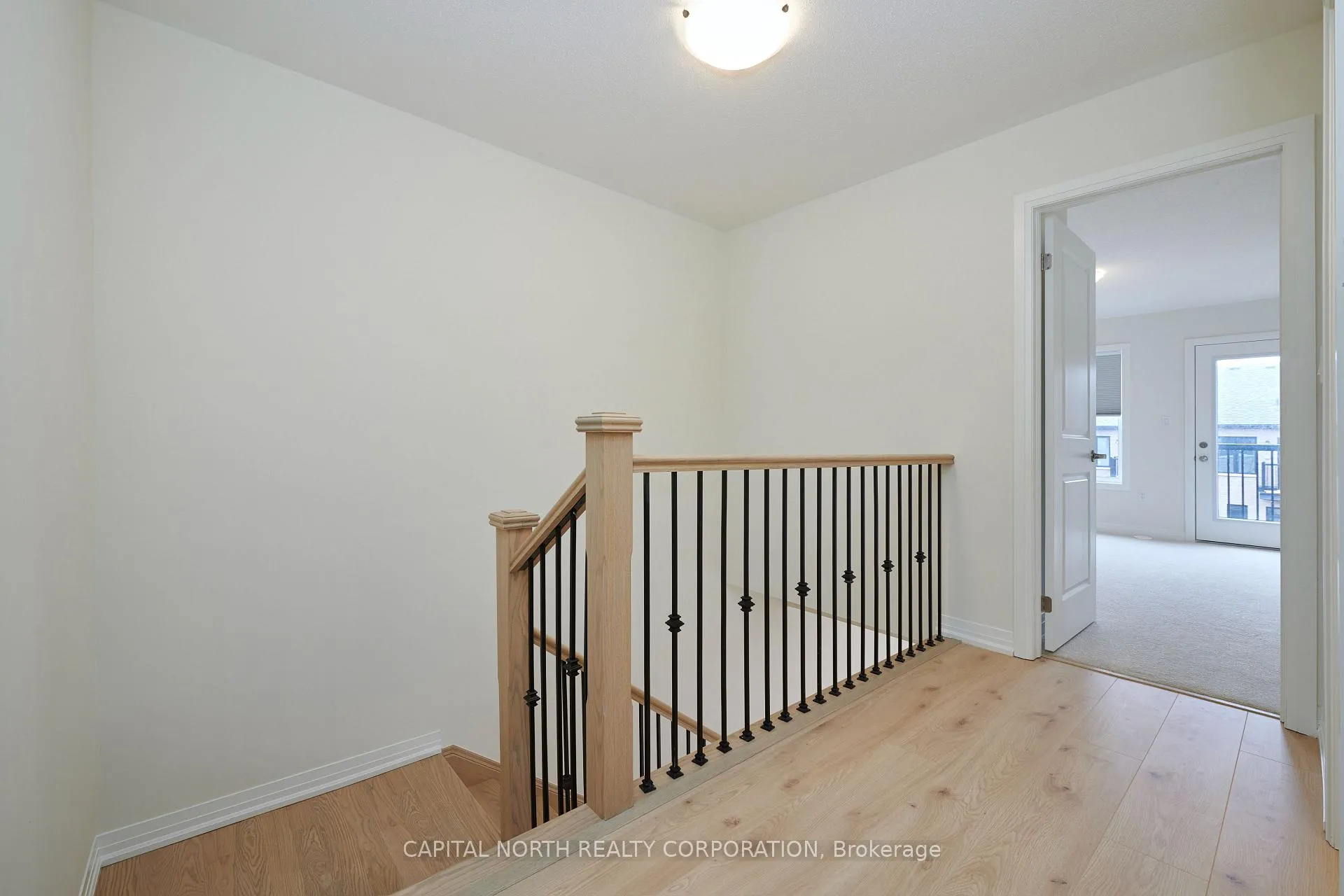 Photo 12 of 9 Cherry Hill Lane, Barrie, Painswick South — HOMEH