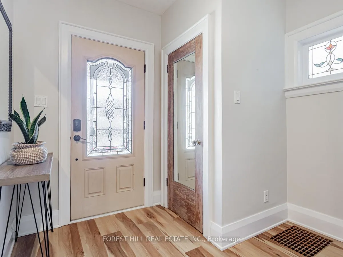 Photo 4 of 186 Westmount Avenue, Toronto, Oakwood Village — HOMEH