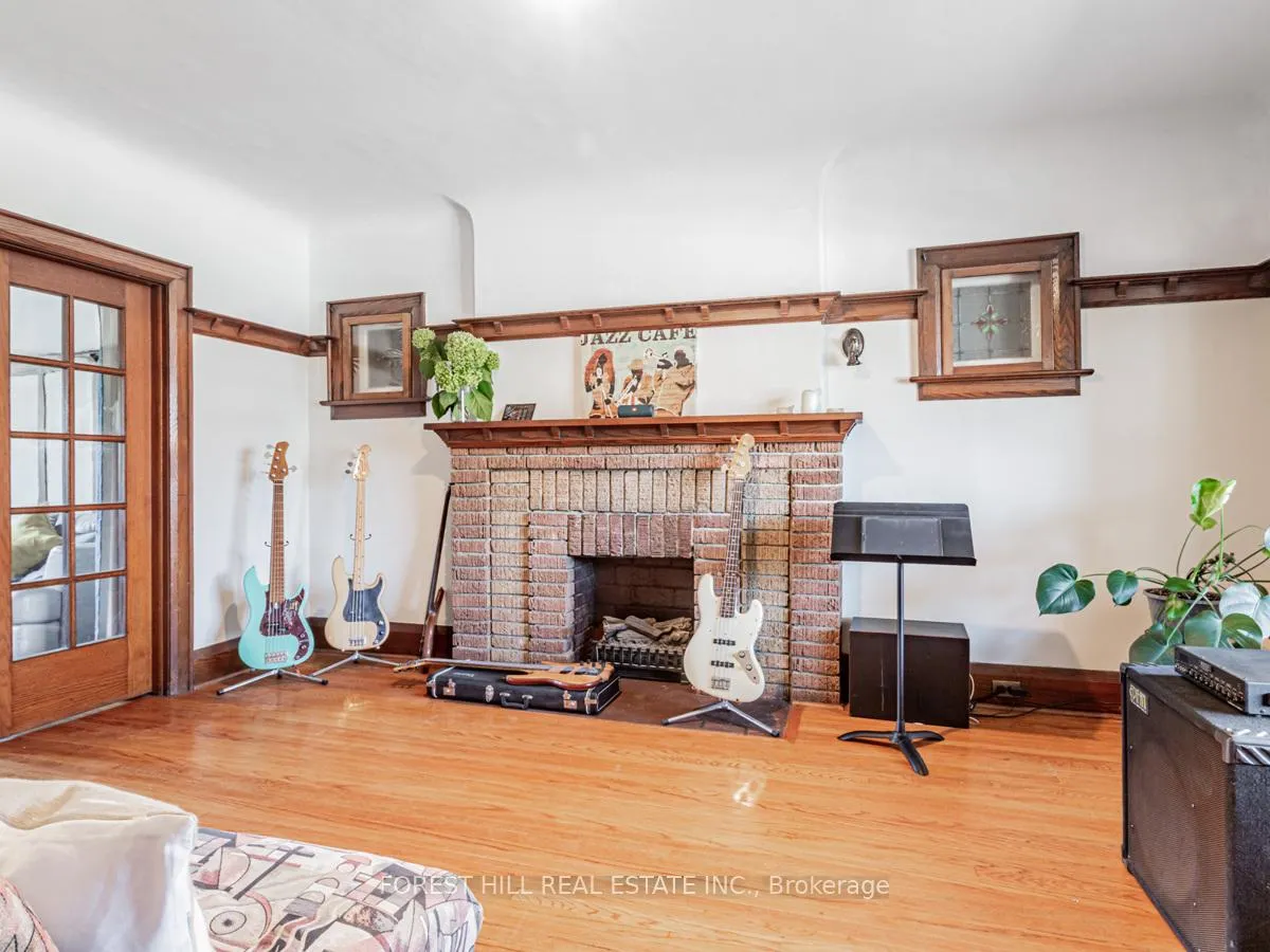 Photo 7 of 186 Westmount Avenue, Toronto, Oakwood Village — HOMEH