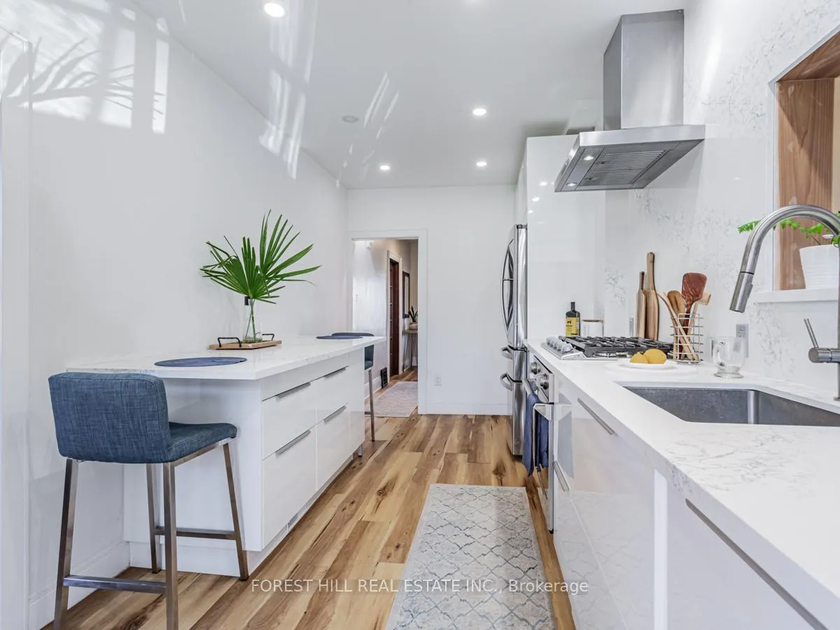 Photo 12 of 186 Westmount Avenue, Toronto, Oakwood Village — HOMEH