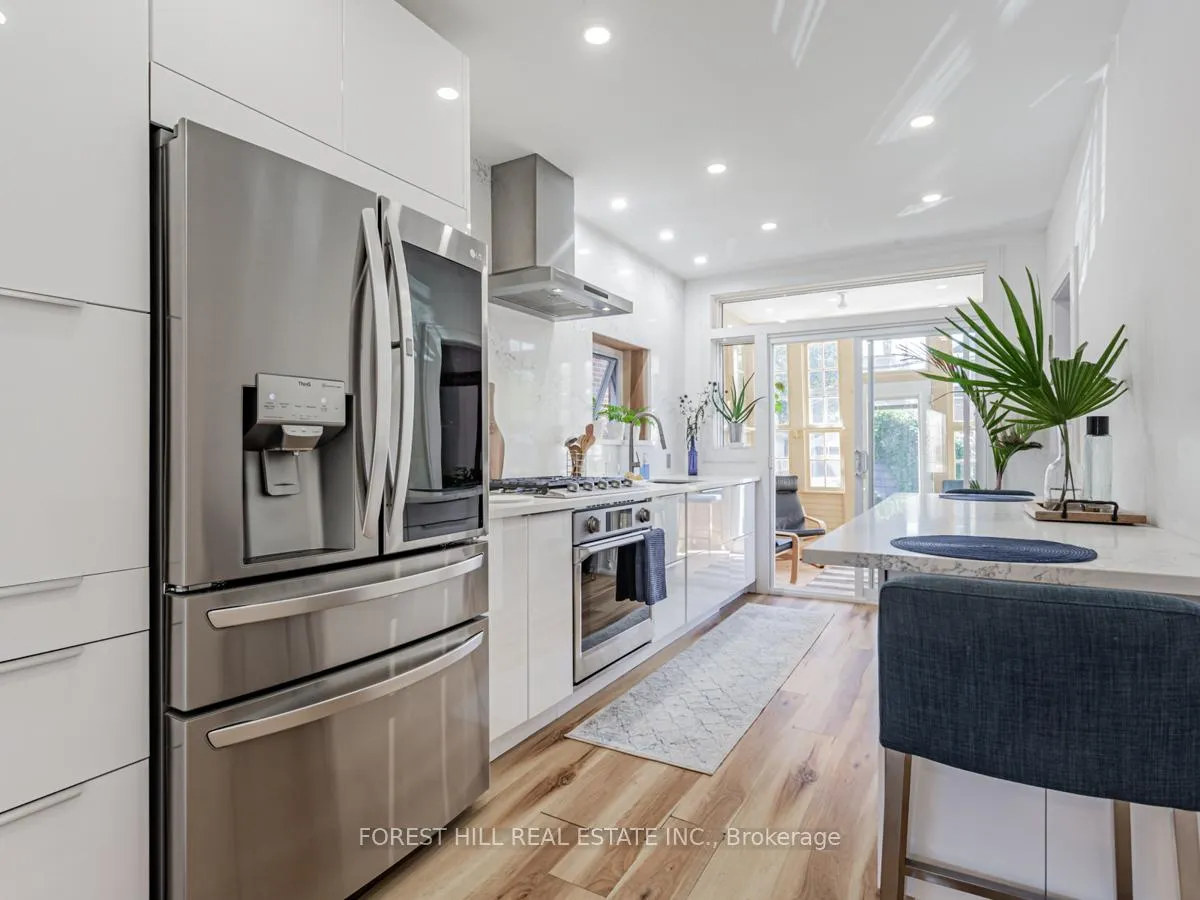 Photo 16 of 186 Westmount Avenue, Toronto, Oakwood Village — HOMEH