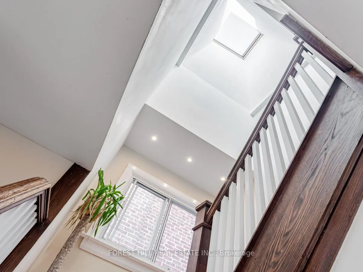 Photo 19 of 186 Westmount Avenue, Toronto, Oakwood Village — HOMEH