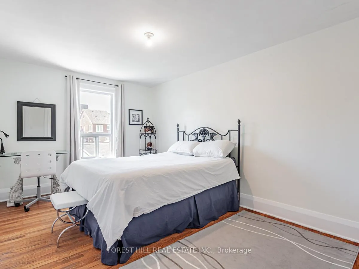 Photo 20 of 186 Westmount Avenue, Toronto, Oakwood Village — HOMEH