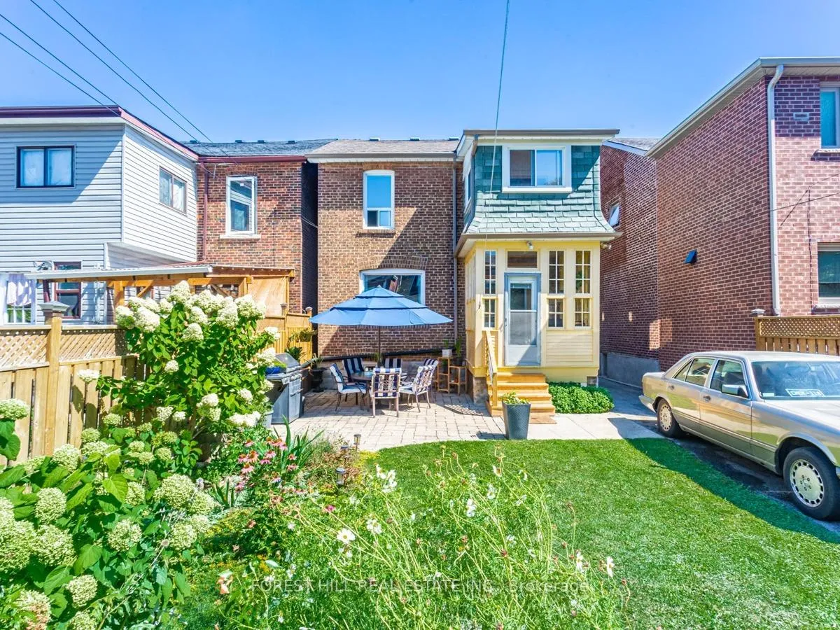 Photo 31 of 186 Westmount Avenue, Toronto, Oakwood Village — HOMEH