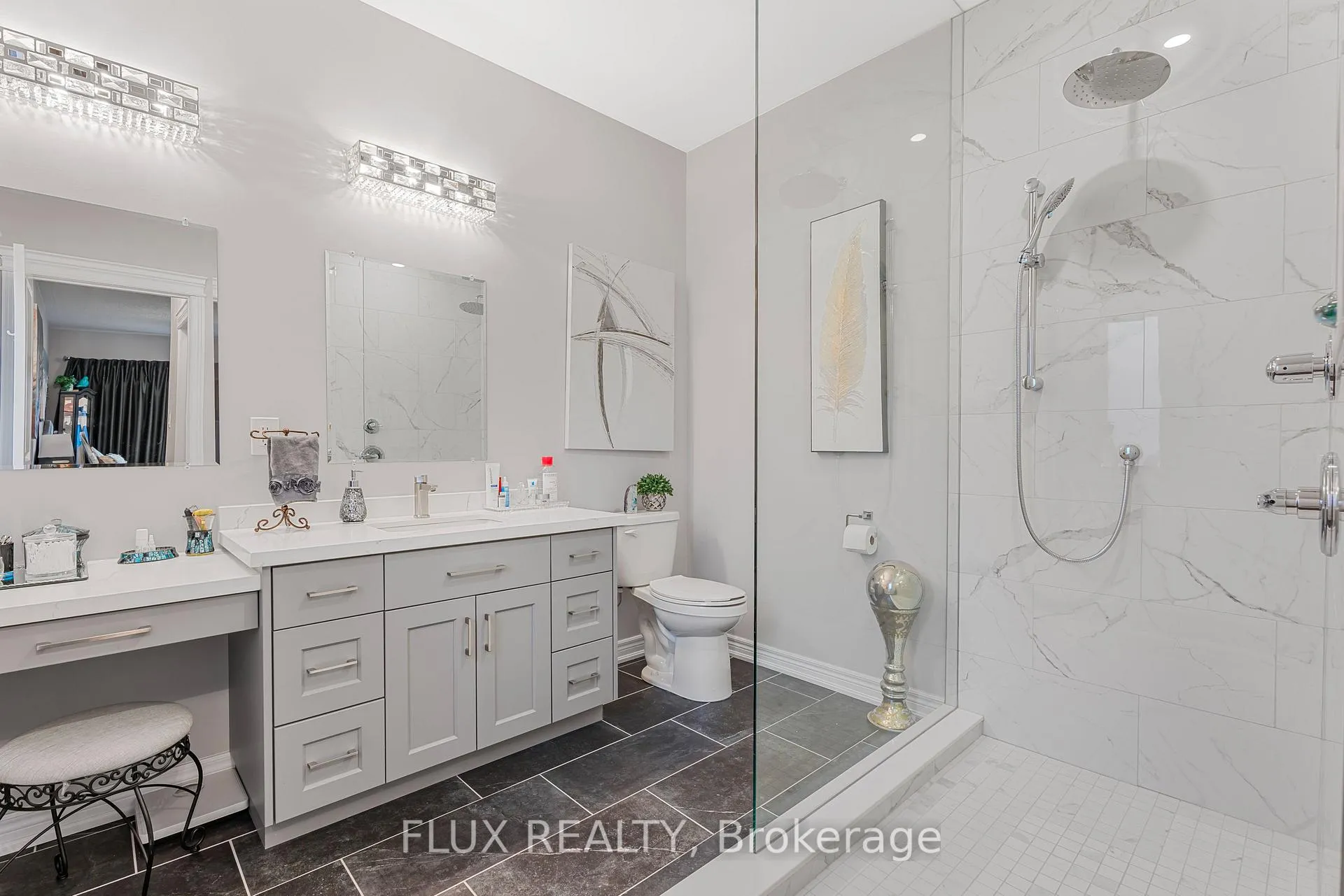 Photo 11 of 192 Oak Street, Norfolk, Simcoe — HOMEH