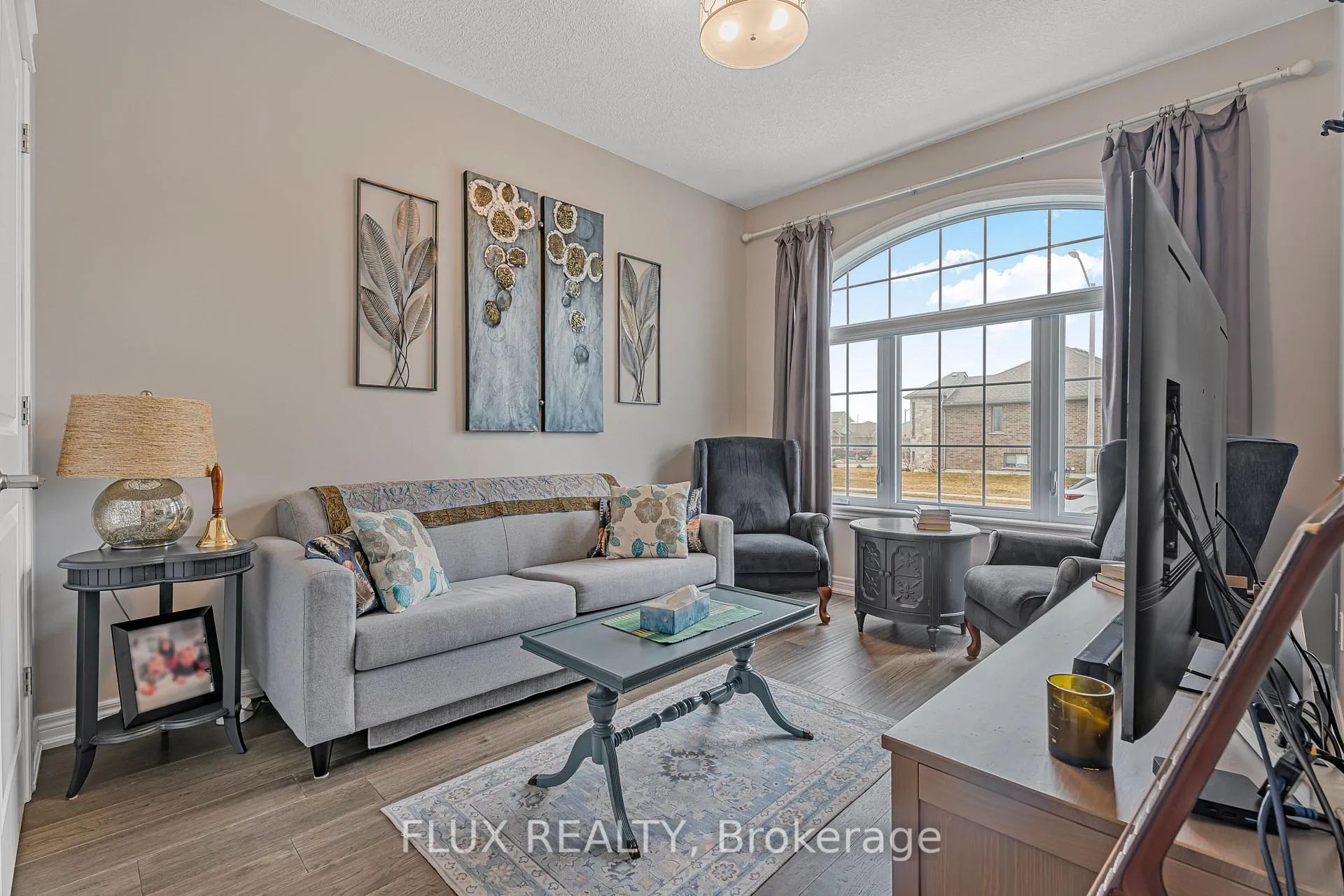 Photo 12 of 192 Oak Street, Norfolk, Simcoe — HOMEH