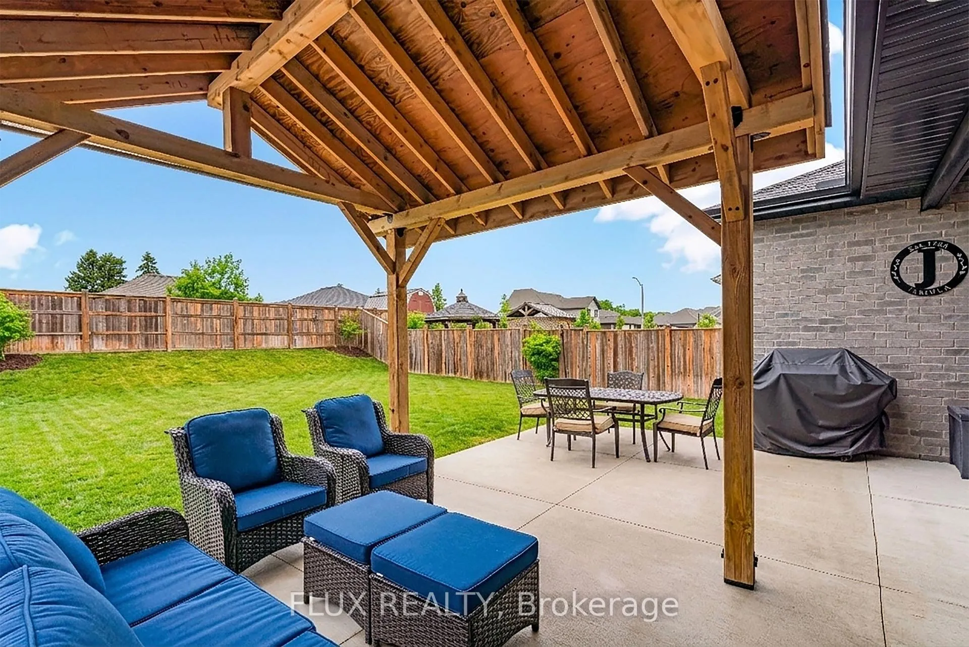 Photo 22 of 192 Oak Street, Norfolk, Simcoe — HOMEH