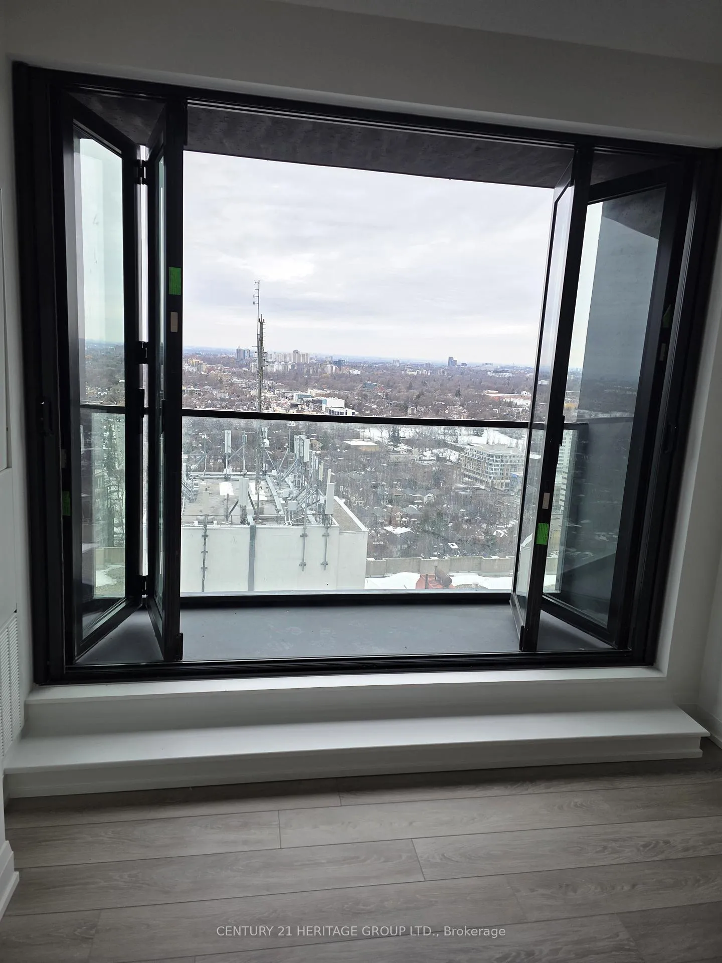 Photo 8 of Unit 2708, 20 Soudan Avenue, Toronto, Mount Pleasant West — HOMEH