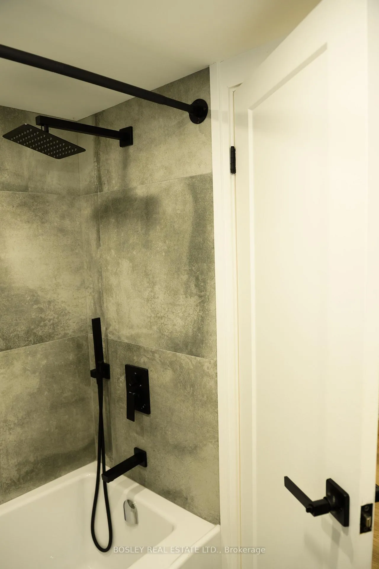 Photo 8 of Unit 1, 214 Simpson Avenue, Toronto, North Riverdale — HOMEH