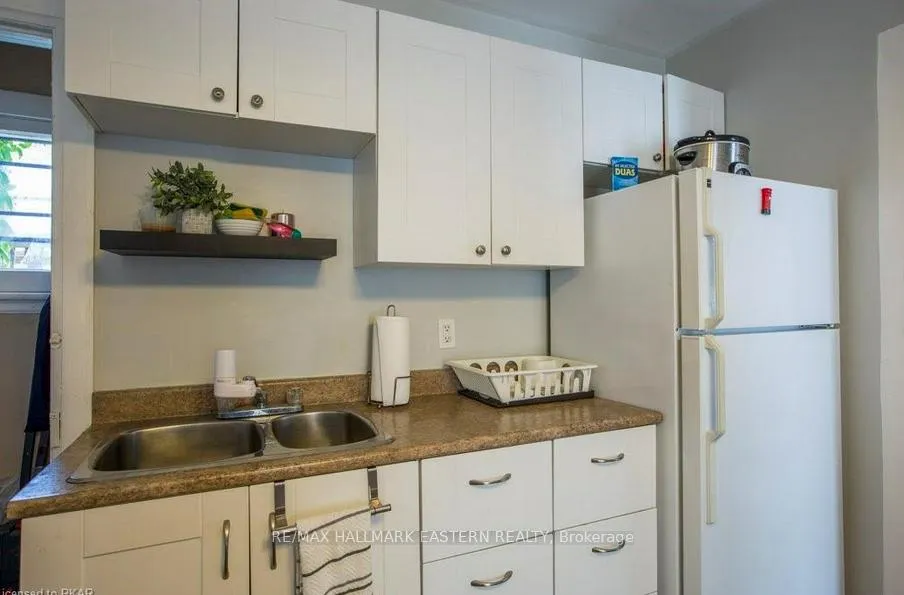 Photo 5 of Unit Main Floor, 279 William Street, Peterborough, Town Ward 3 — HOMEH