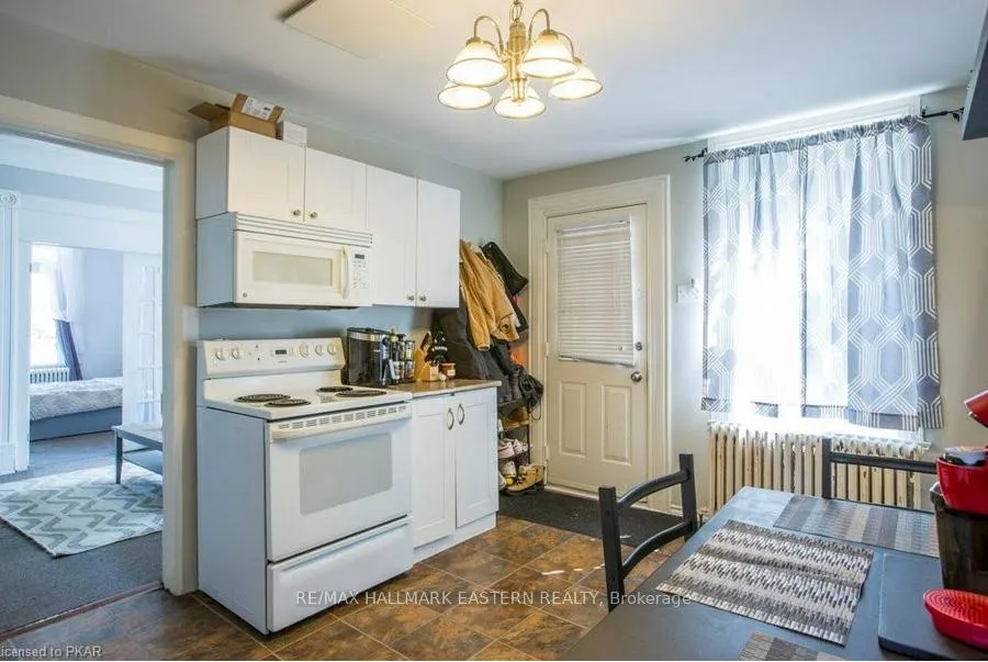 Photo 6 of Unit Main Floor, 279 William Street, Peterborough, Town Ward 3 — HOMEH