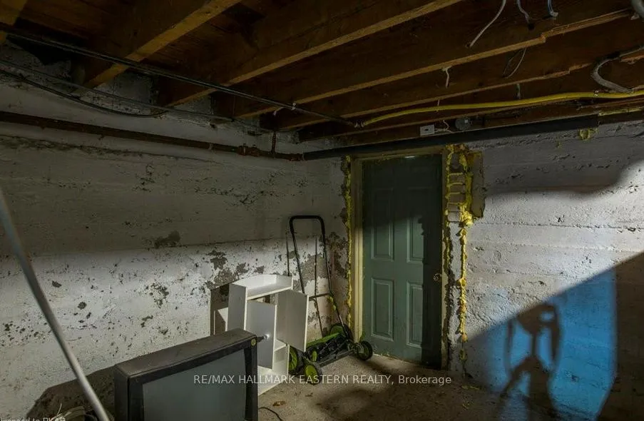Photo 15 of Unit Main Floor, 279 William Street, Peterborough, Town Ward 3 — HOMEH