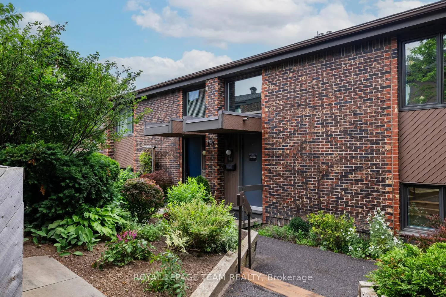 Front of Unit 54, 121 Buell Street