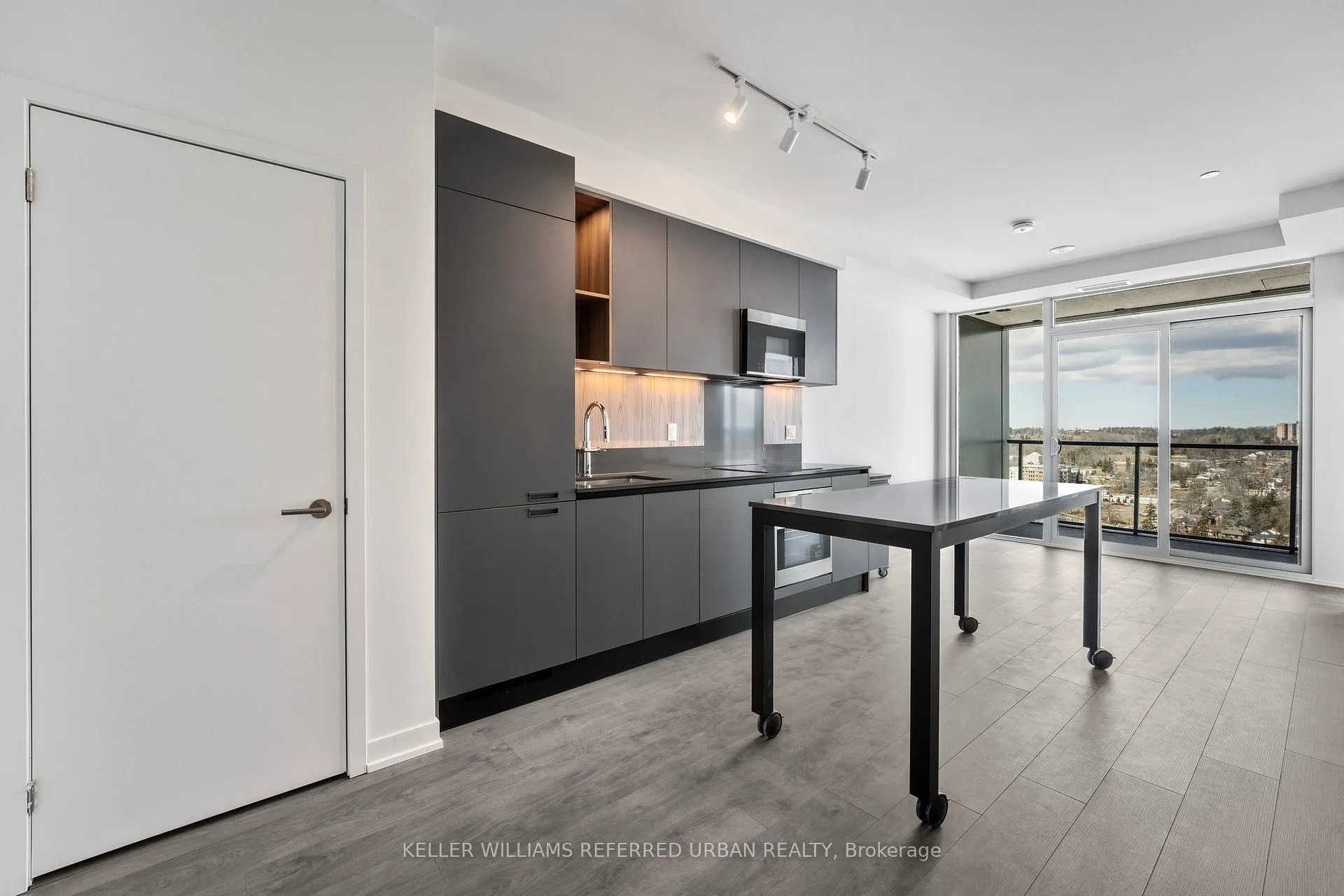 Photo 12 of Unit 2203, 39 Mary Street, Barrie, City Centre — HOMEH