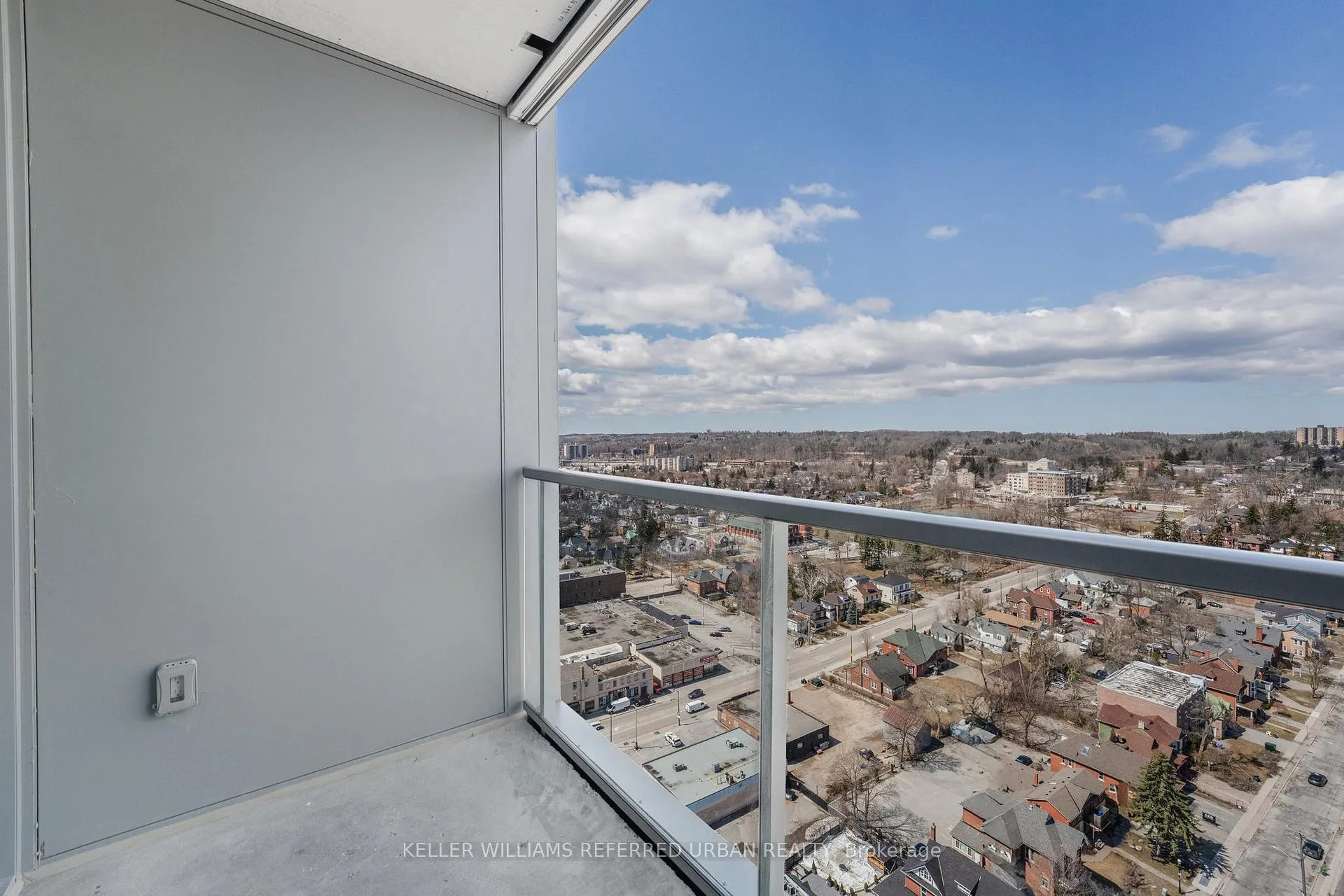 Photo 28 of Unit 2203, 39 Mary Street, Barrie, City Centre — HOMEH