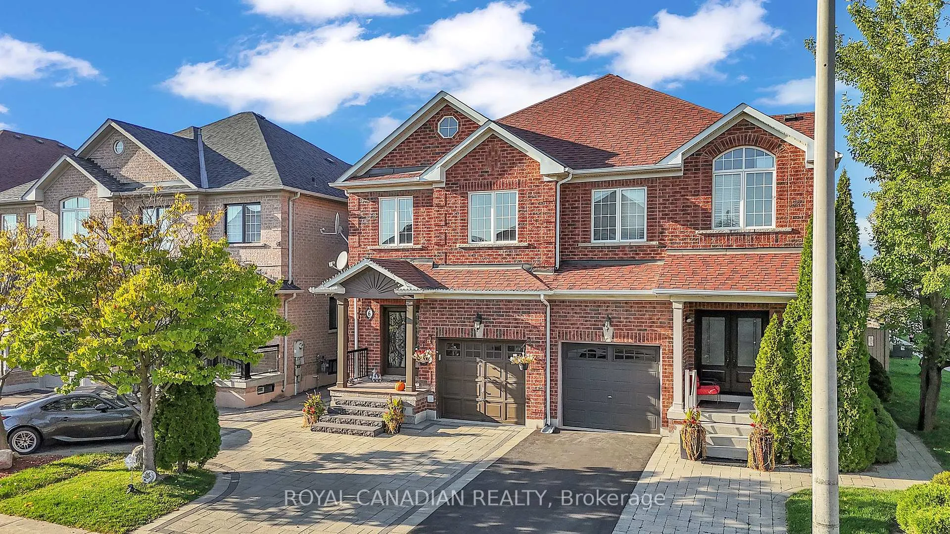 Photo 2 of 6 Mediterra Drive, Vaughan, Vellore Village — HOMEH