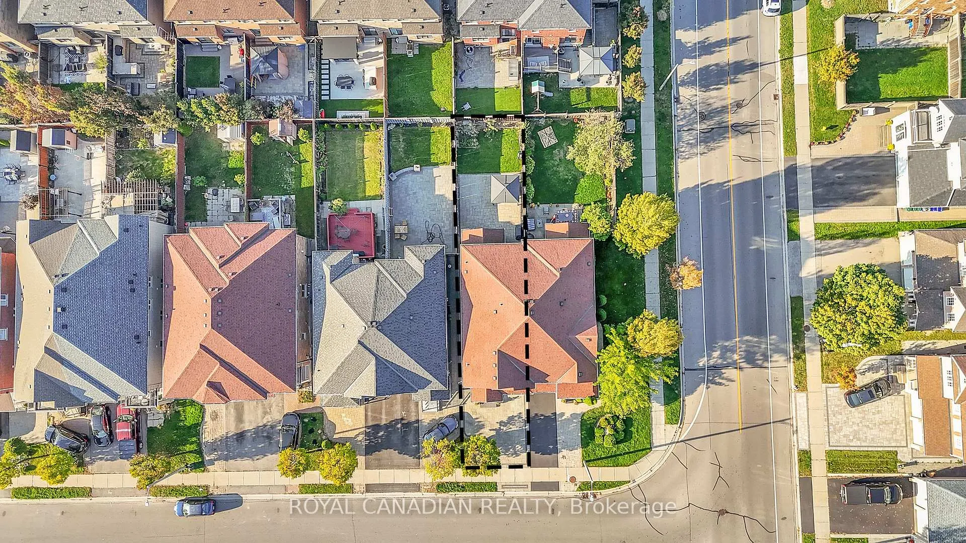 Photo 3 of 6 Mediterra Drive, Vaughan, Vellore Village — HOMEH