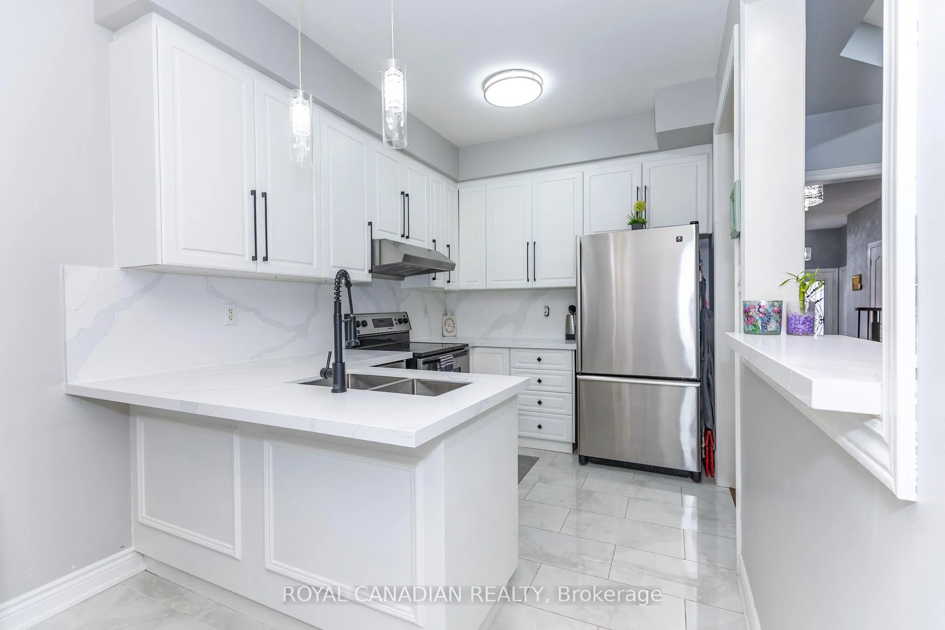 Photo 14 of 6 Mediterra Drive, Vaughan, Vellore Village — HOMEH