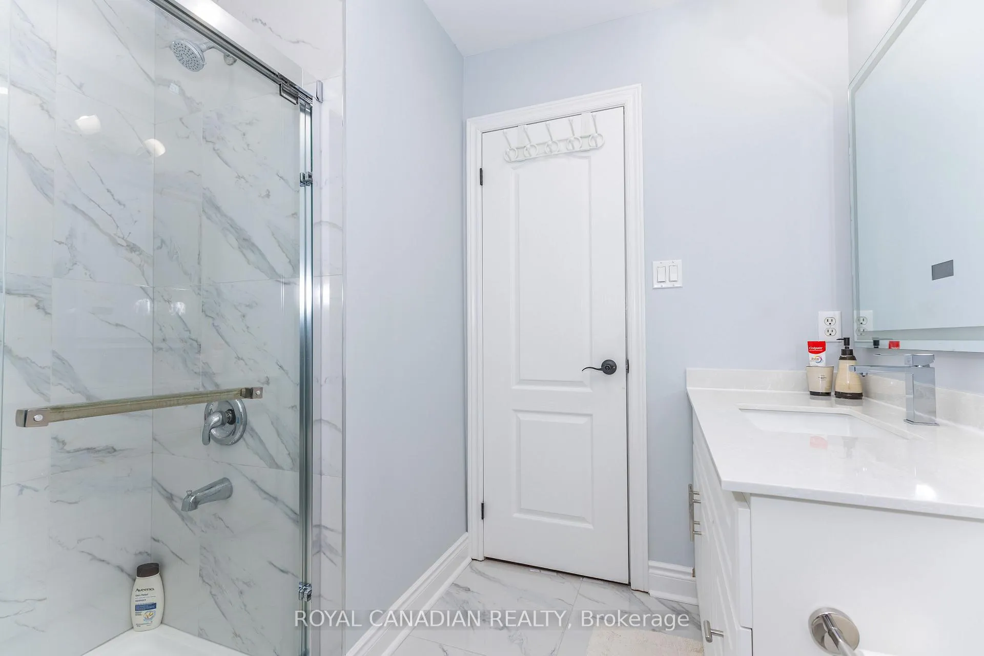 Photo 23 of 6 Mediterra Drive, Vaughan, Vellore Village — HOMEH