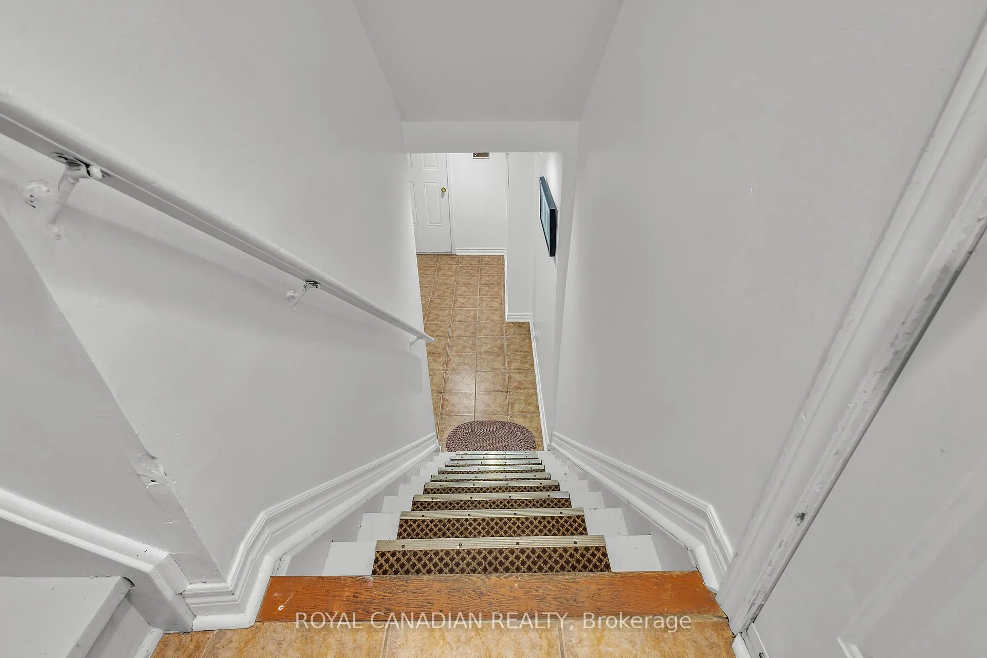 Photo 34 of 6 Mediterra Drive, Vaughan, Vellore Village — HOMEH